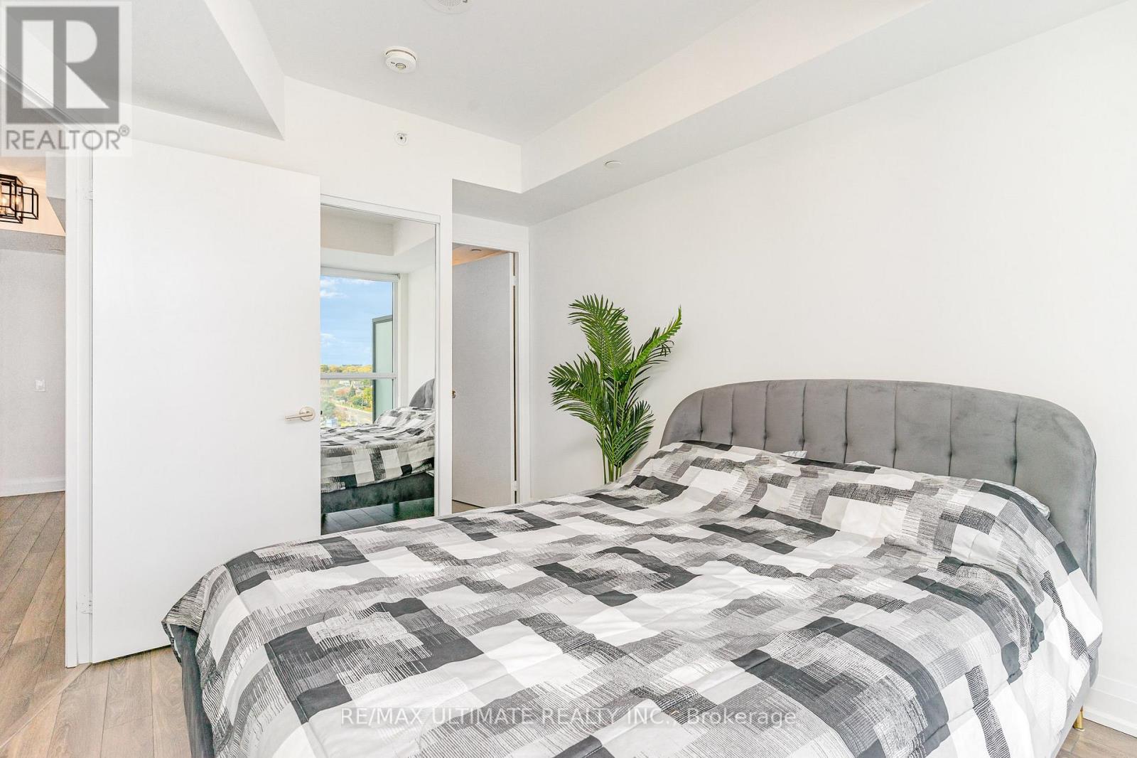 1208 - 1461 Lawrence Avenue W, Toronto, Ontario  M6L 0A6 - Photo 11 - W12486023