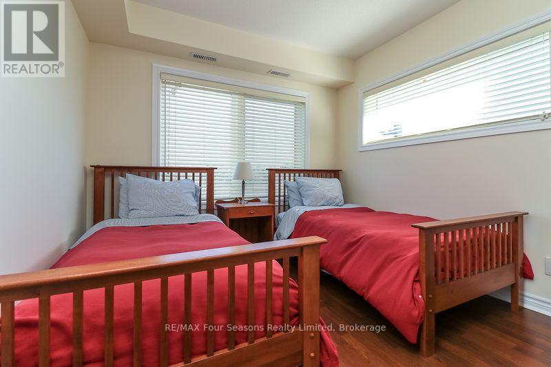 308 - 6 Brandy Lane Drive, Collingwood, Ontario  L9Y 0X4 - Photo 8 - S12062420