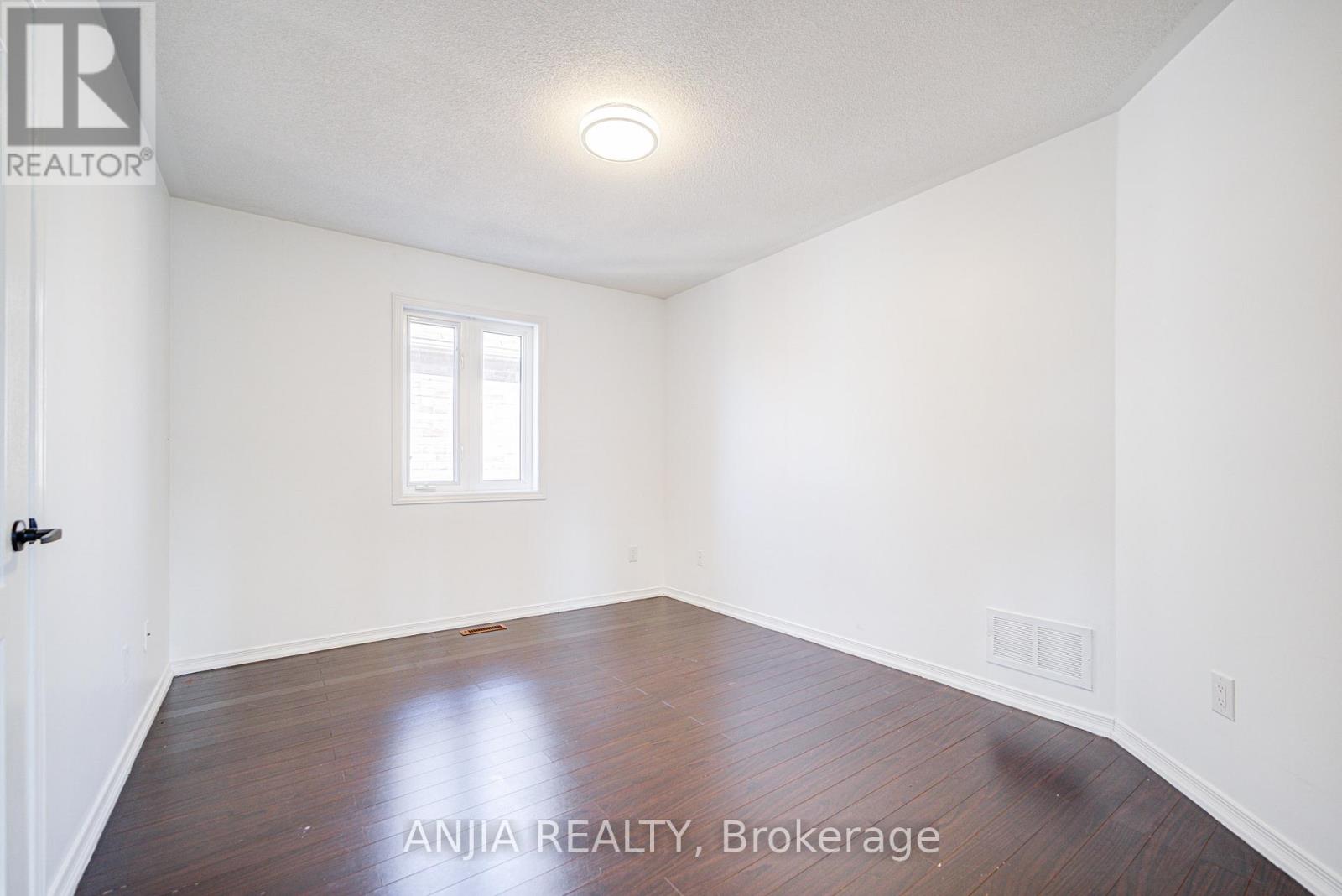 66 Alfred Paterson Drive, Markham, Ontario  L6E 1J5 - Photo 33 - N12486048