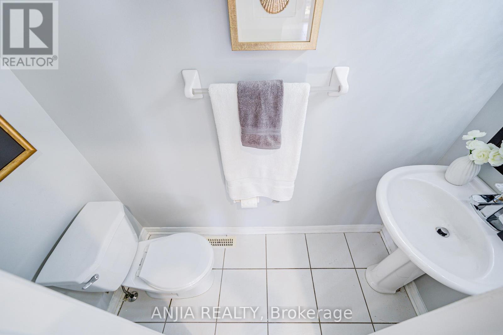 66 Alfred Paterson Drive, Markham, Ontario  L6E 1J5 - Photo 9 - N12486048