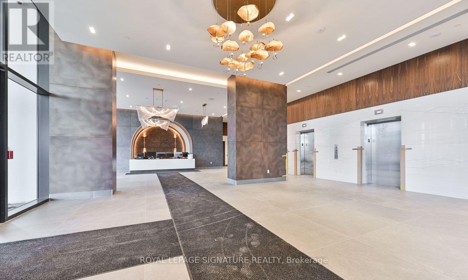 207 - 27 Korda Gate, Vaughan, Ontario  L4K 2M9 - Photo 2 - N12486061