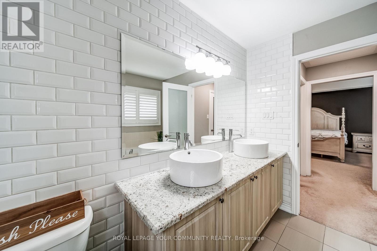 57 Lampkin Street, Georgina, Ontario  L0E 1R0 - Photo 29 - N12486062