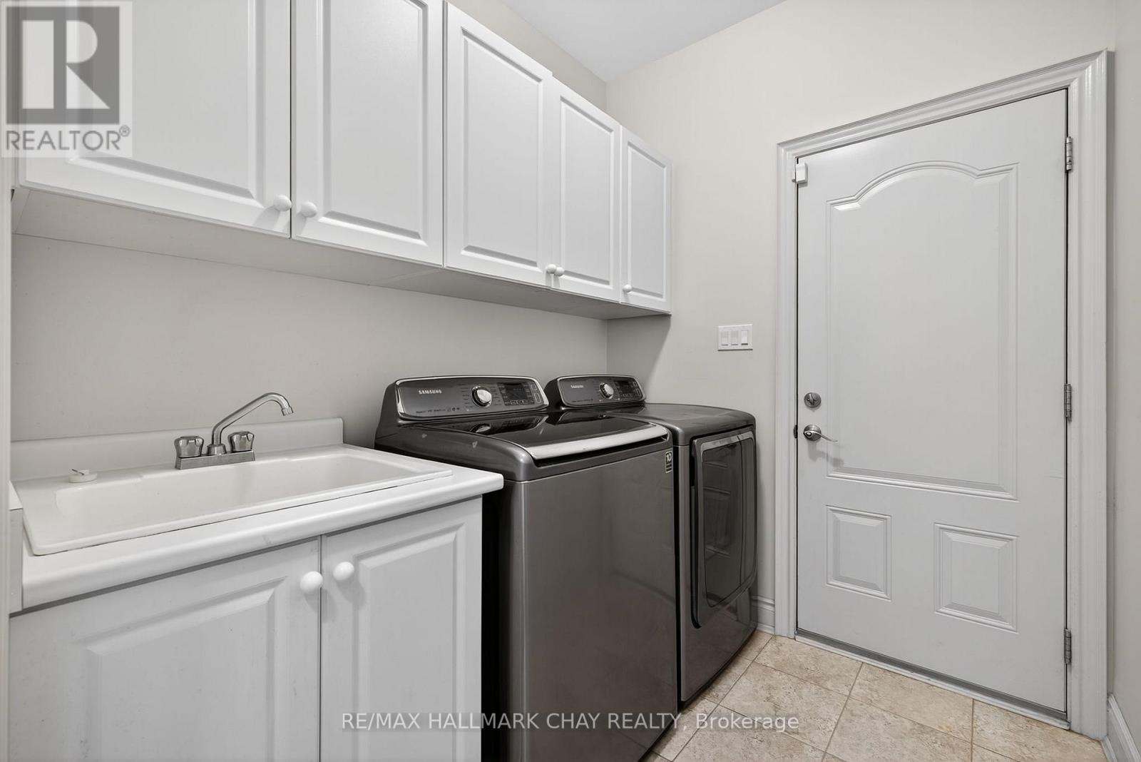 199 Ridge Way, New Tecumseth, Ontario  L9R 0K5 - Photo 21 - N12486096