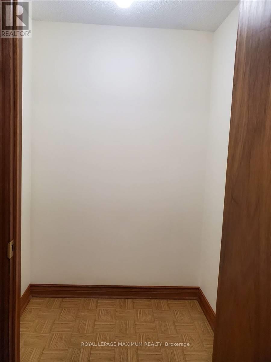 Bsmt - 7 Morning Star Drive, Vaughan, Ontario  L4L 6K3 - Photo 11 - N12486097