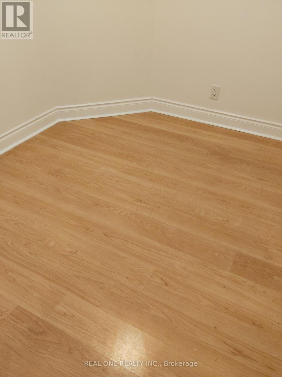 703 - 75 South Town Centre Boulevard, Markham, Ontario  L6G 0B3 - Photo 10 - N12486101