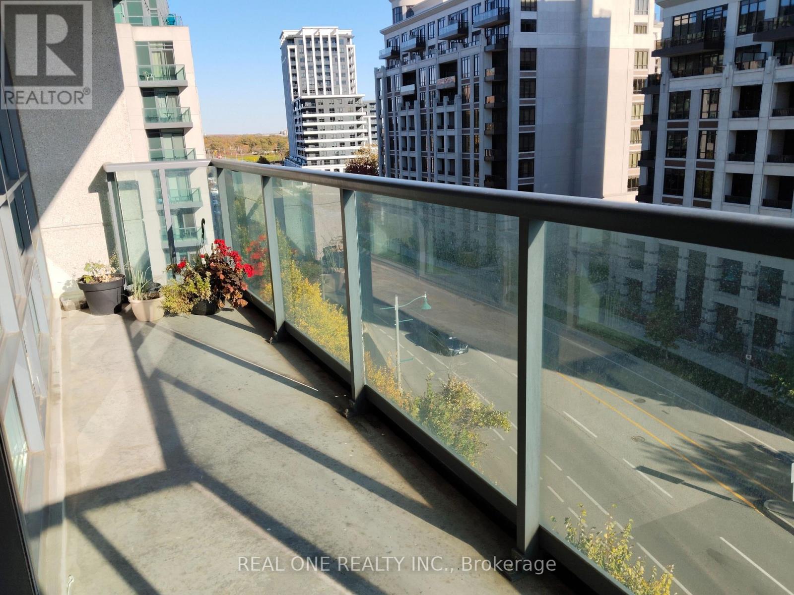 703 - 75 South Town Centre Boulevard, Markham, Ontario  L6G 0B3 - Photo 13 - N12486101