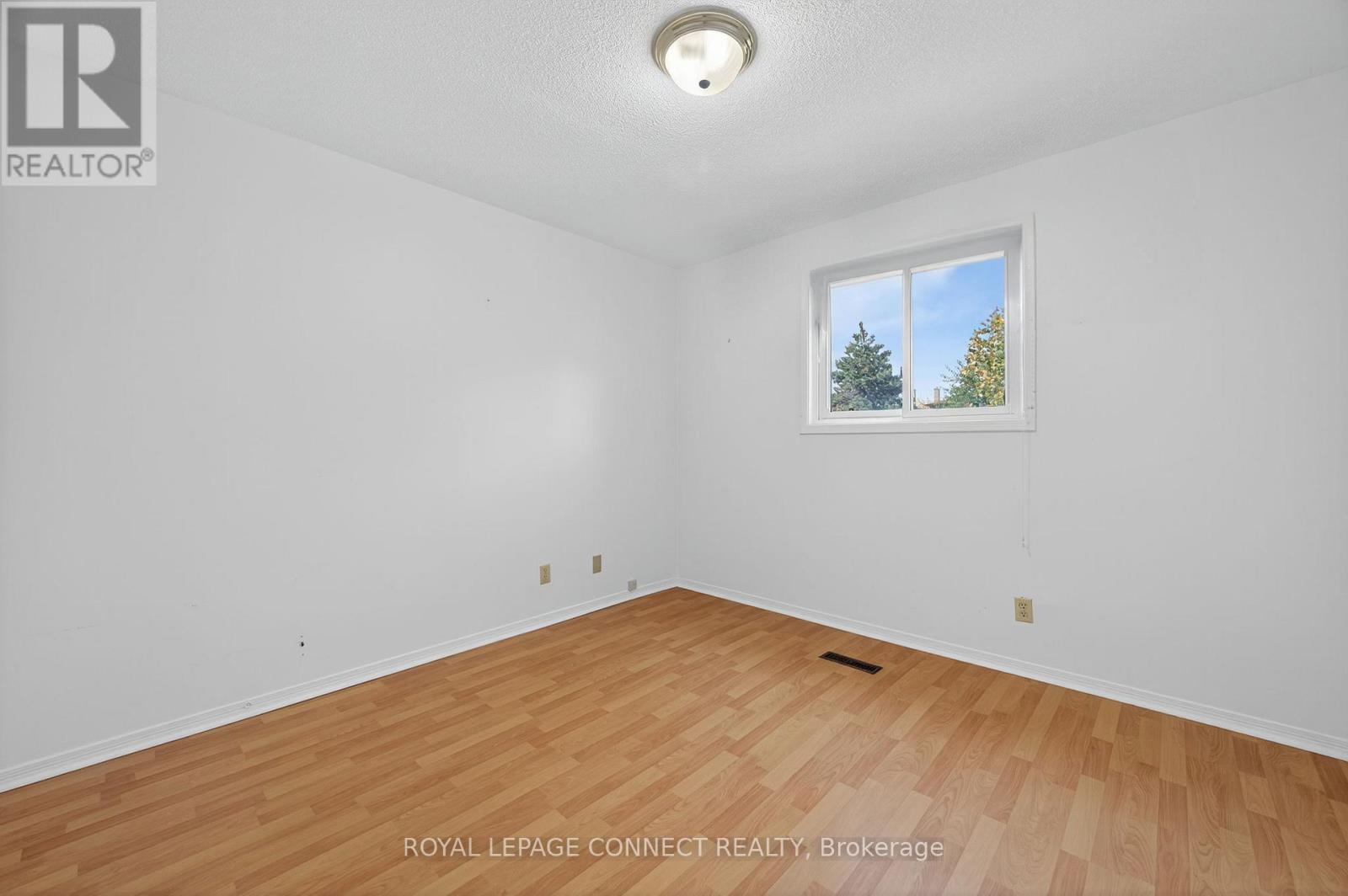 75 Hudson Crescent, Bradford West Gwillimbury (Bradford), Ontario  L3Z 2K1 - Photo 17 - N12486118