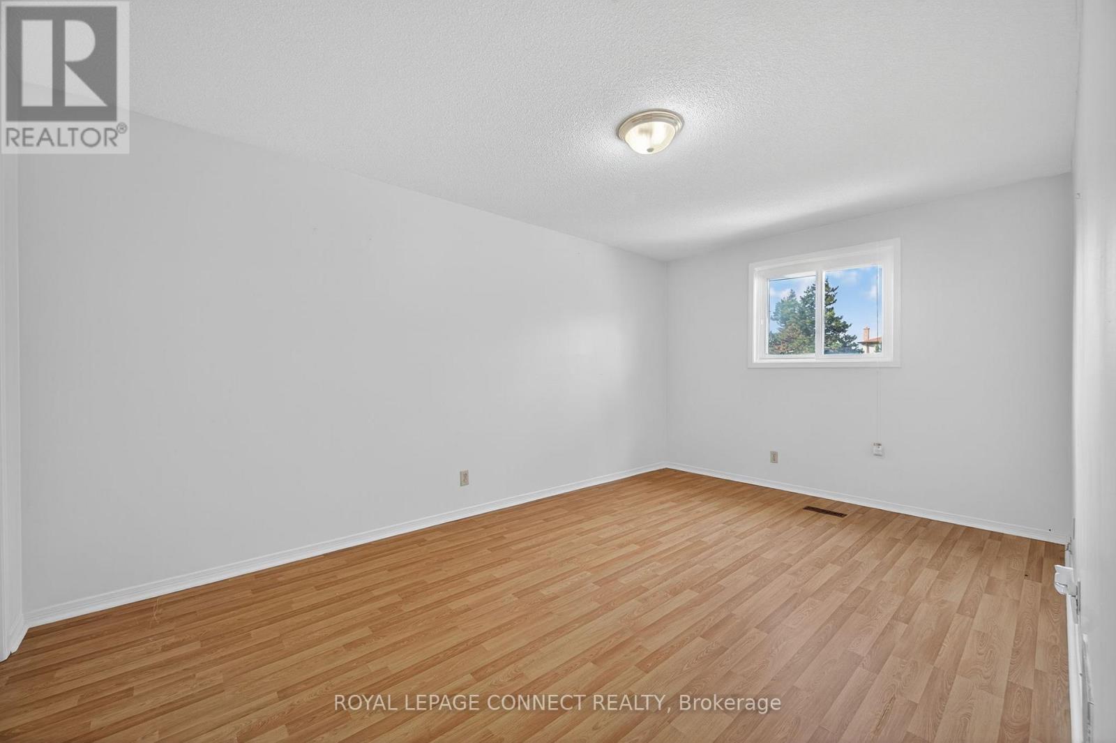 75 Hudson Crescent, Bradford West Gwillimbury (Bradford), Ontario  L3Z 2K1 - Photo 18 - N12486118