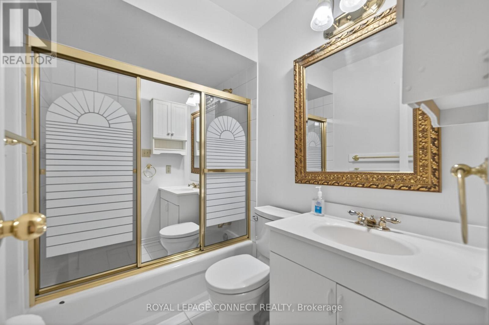 75 Hudson Crescent, Bradford West Gwillimbury (Bradford), Ontario  L3Z 2K1 - Photo 25 - N12486118