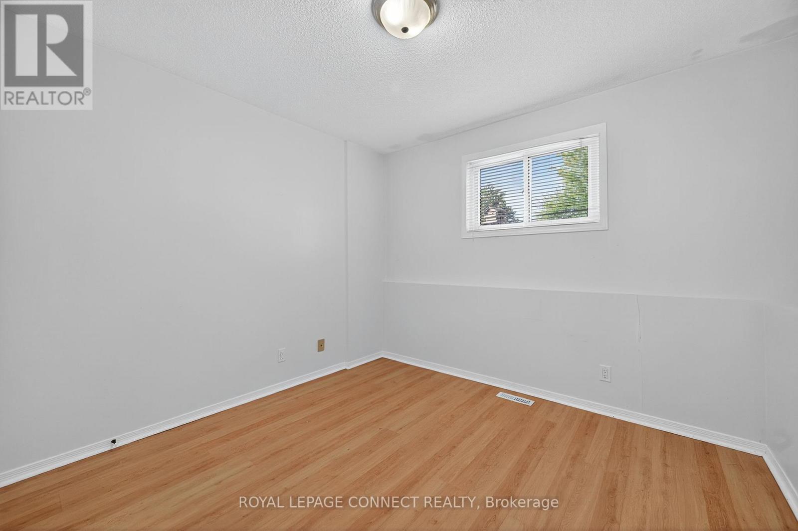 75 Hudson Crescent, Bradford West Gwillimbury (Bradford), Ontario  L3Z 2K1 - Photo 33 - N12486118