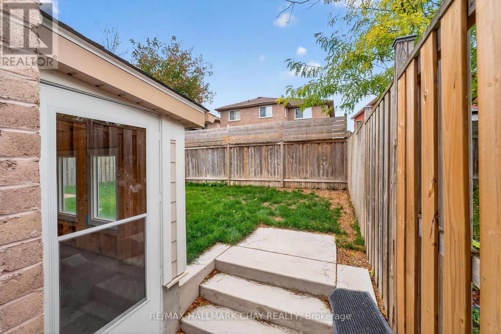 Lower - 158 Pringle Drive, Barrie, Ontario  L4N 0R3 - Photo 3 - S12486044