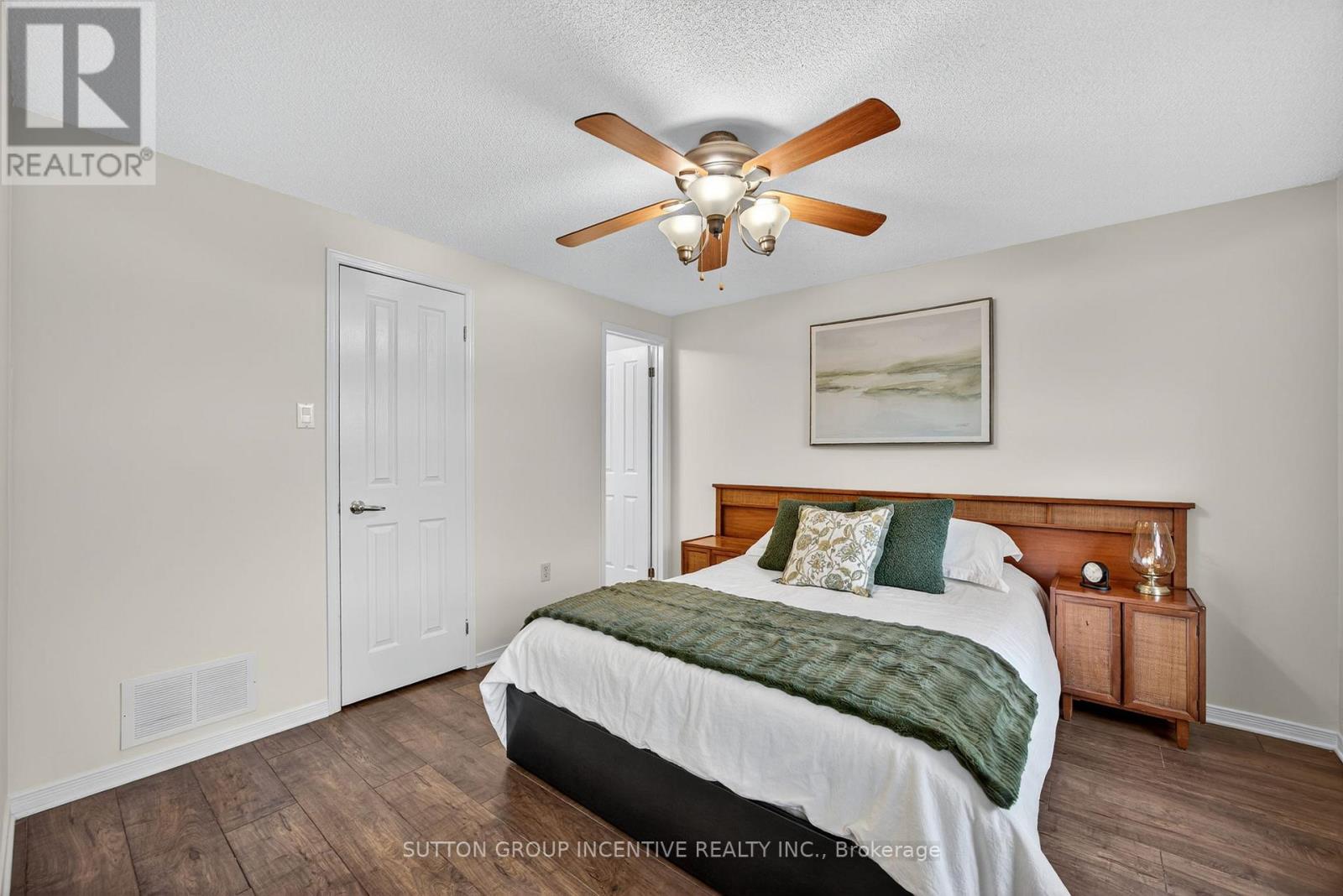 87 Irwin Drive, Barrie (Northwest), Ontario  L4N 7A9 - Photo 22 - S12486106