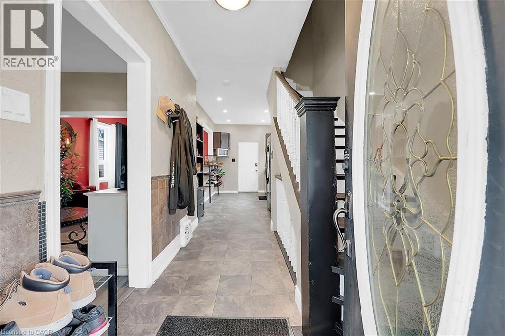 368 Emerald Street N, Hamilton, Ontario  L8L 5L7 - Photo 3 - 40783835