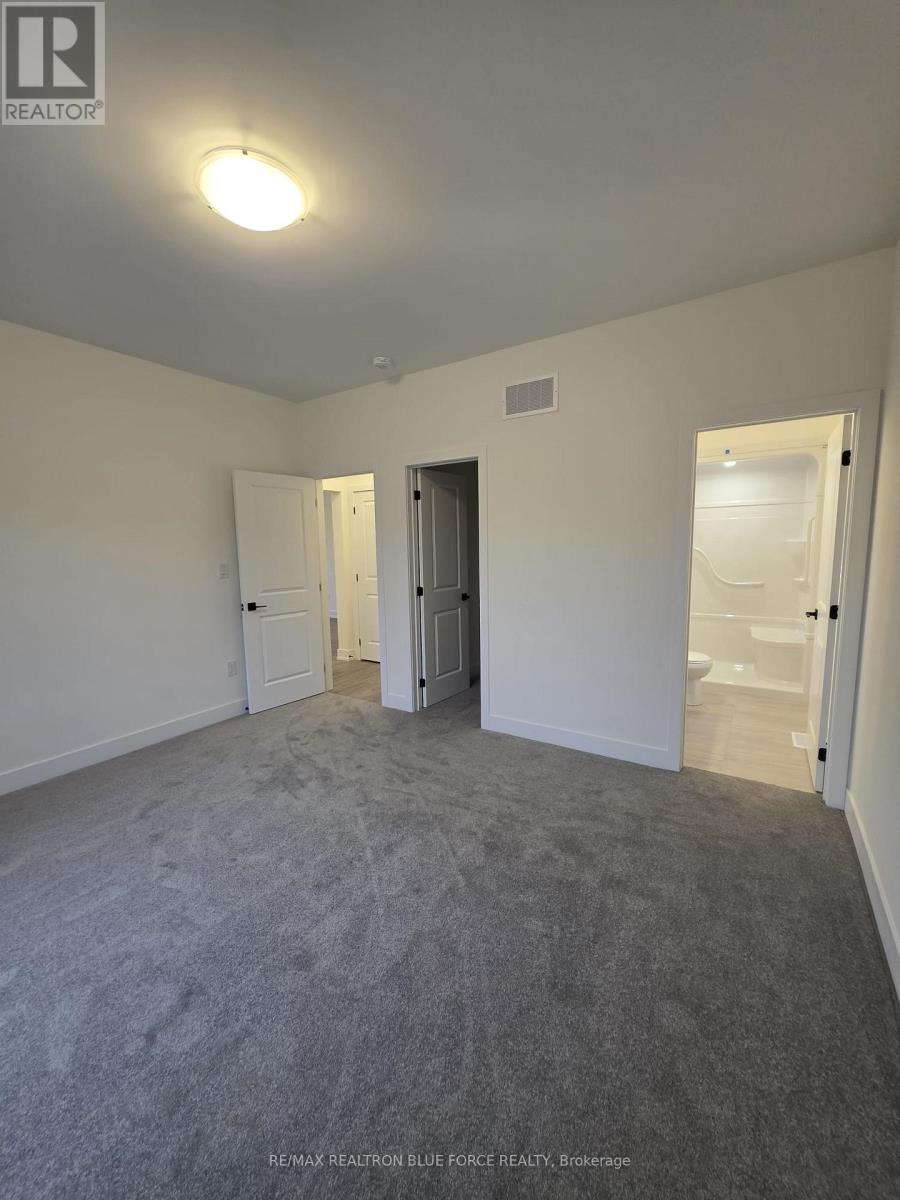 55 Dusenbury Drive, Loyalist, Ontario  K0H 2H0 - Photo 12 - X12485986