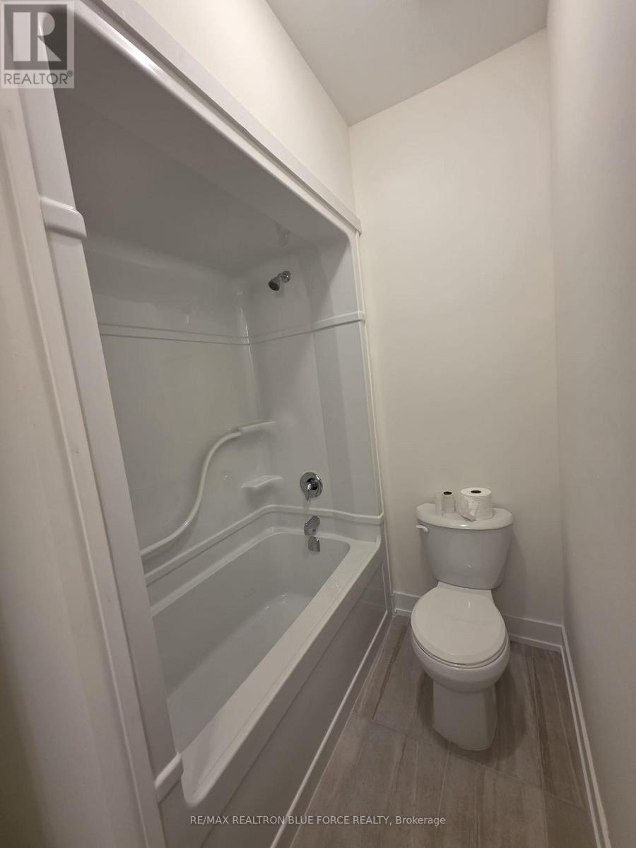 55 Dusenbury Drive, Loyalist, Ontario  K0H 2H0 - Photo 16 - X12485986