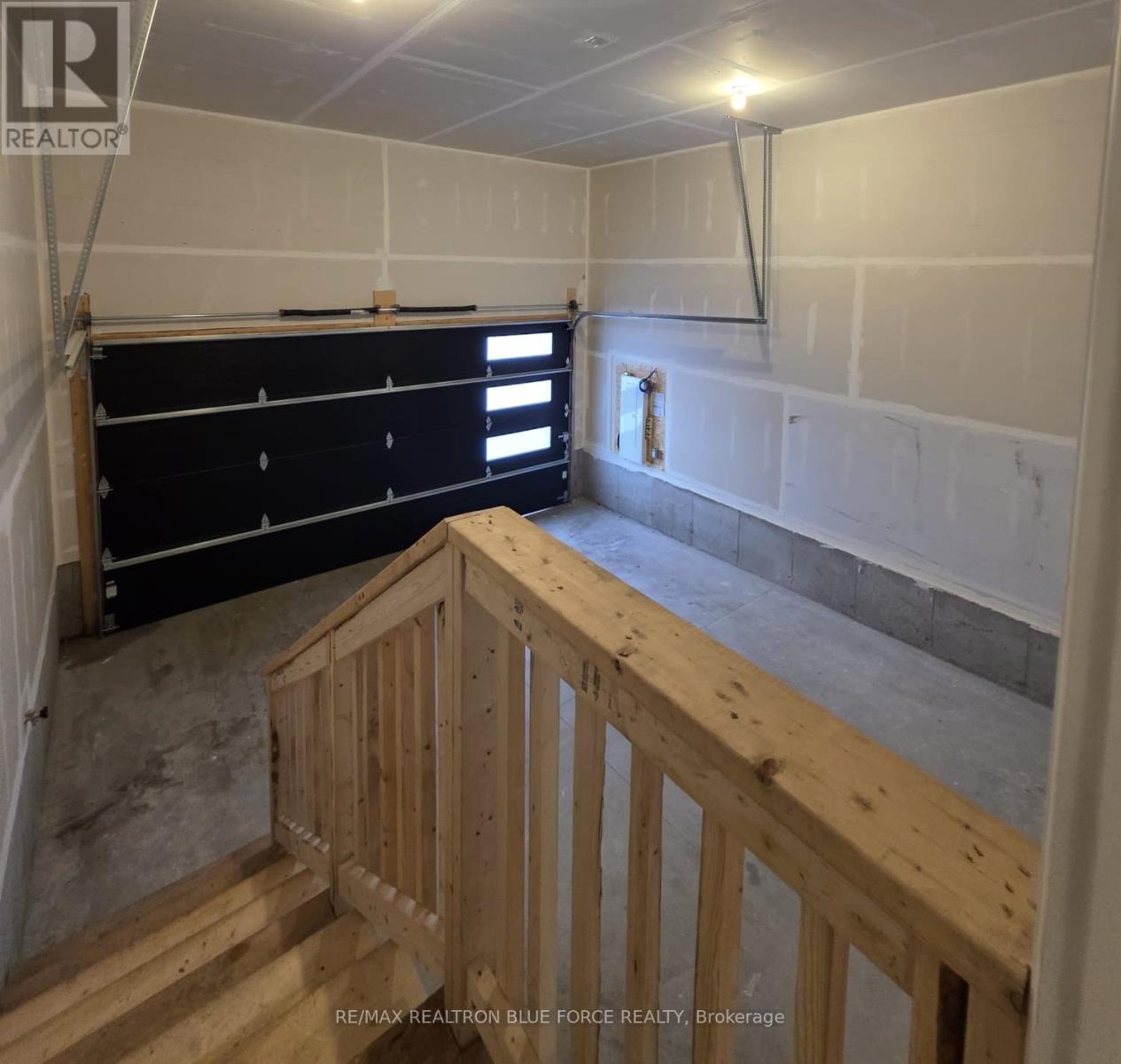 55 Dusenbury Drive, Loyalist, Ontario  K0H 2H0 - Photo 20 - X12485986