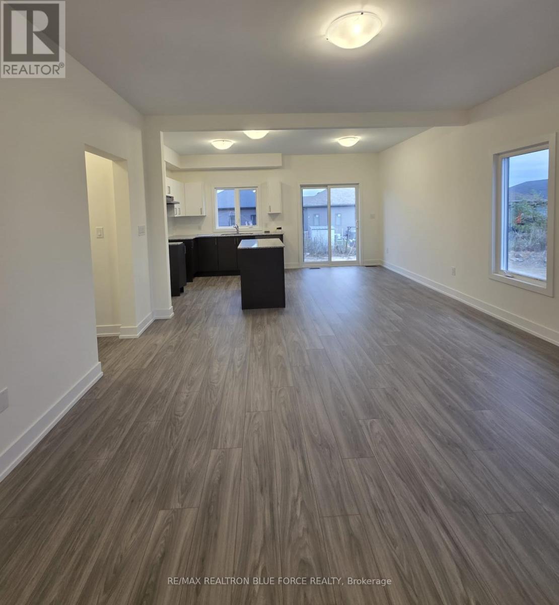 55 Dusenbury Drive, Loyalist, Ontario  K0H 2H0 - Photo 7 - X12485986