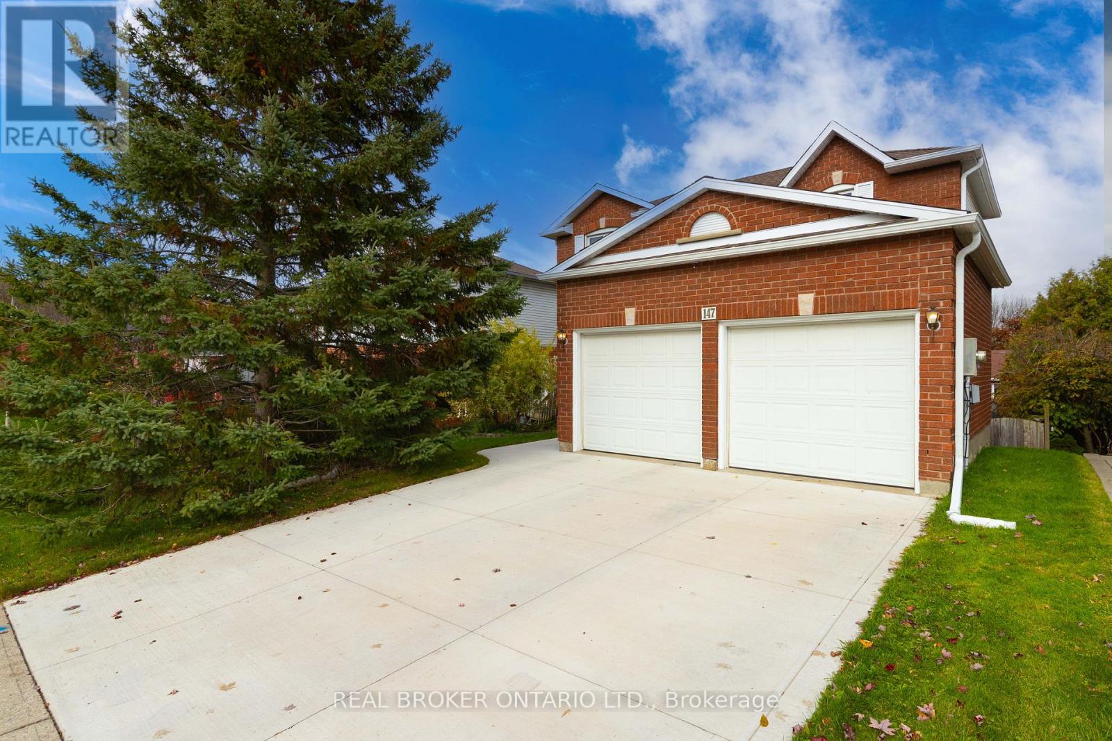 147 General Drive, Kitchener, Ontario  N2K 3S7 - Photo 2 - X12485989