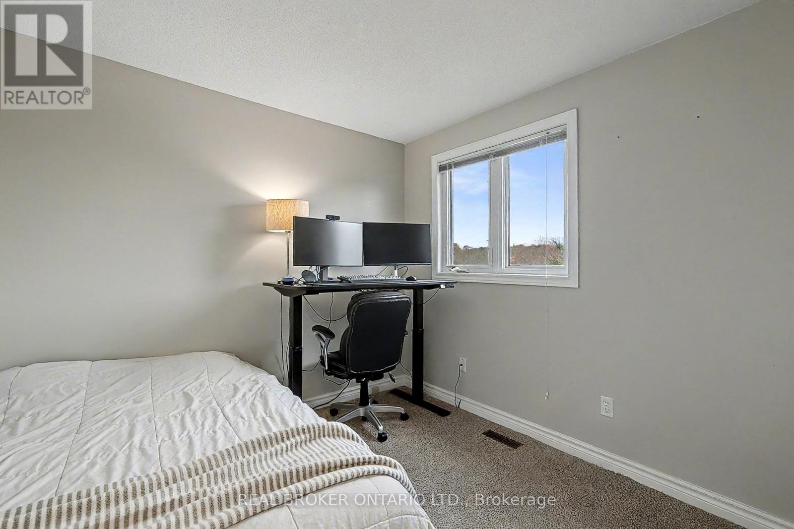 147 General Drive, Kitchener, Ontario  N2K 3S7 - Photo 25 - X12485989