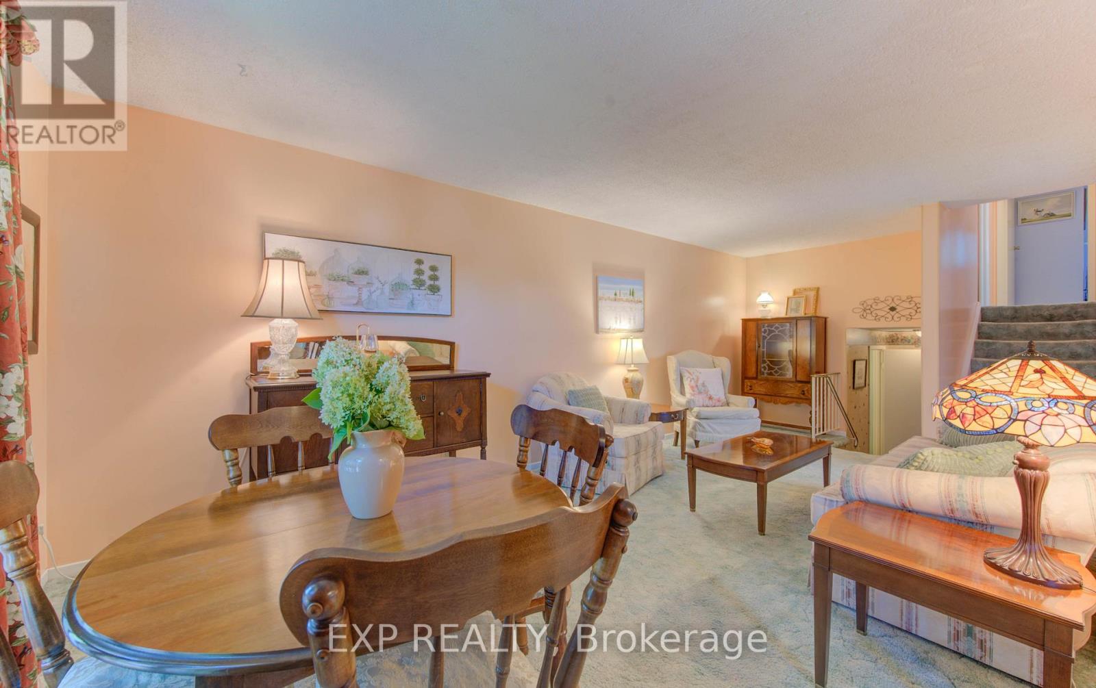 92 Halifax Drive, Kitchener, Ontario  N2B 3K7 - Photo 10 - X12486022