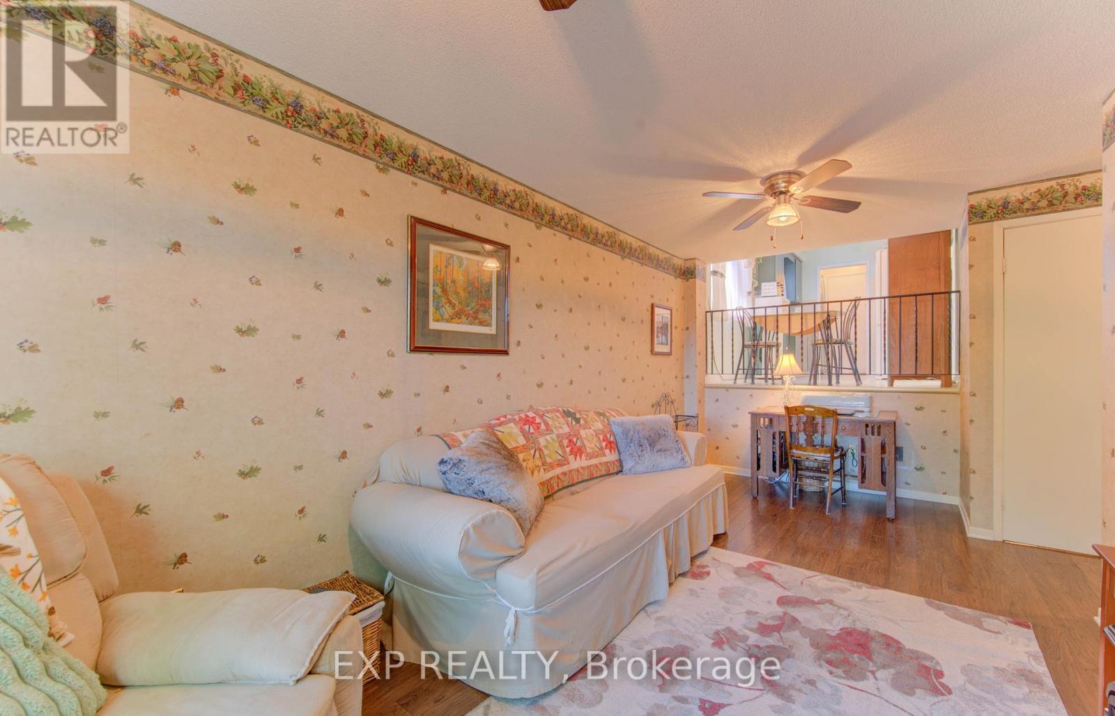 92 Halifax Drive, Kitchener, Ontario  N2B 3K7 - Photo 23 - X12486022