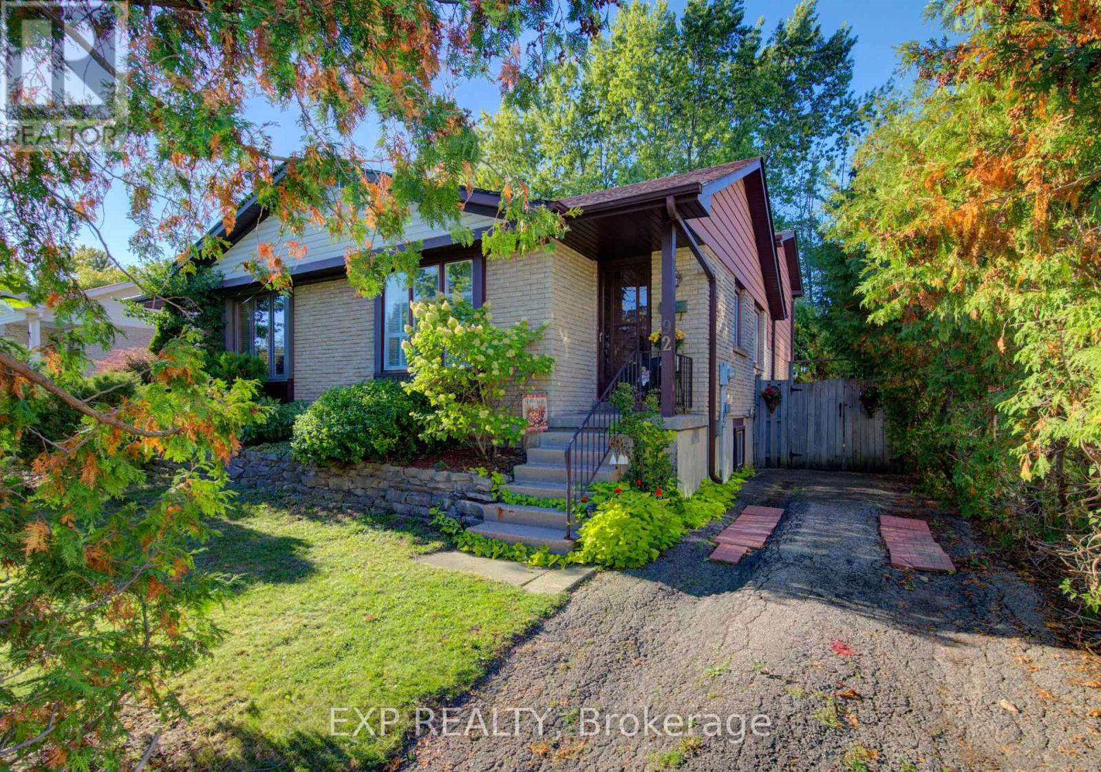 Property at 92 HALIFAX DRIVE image 3