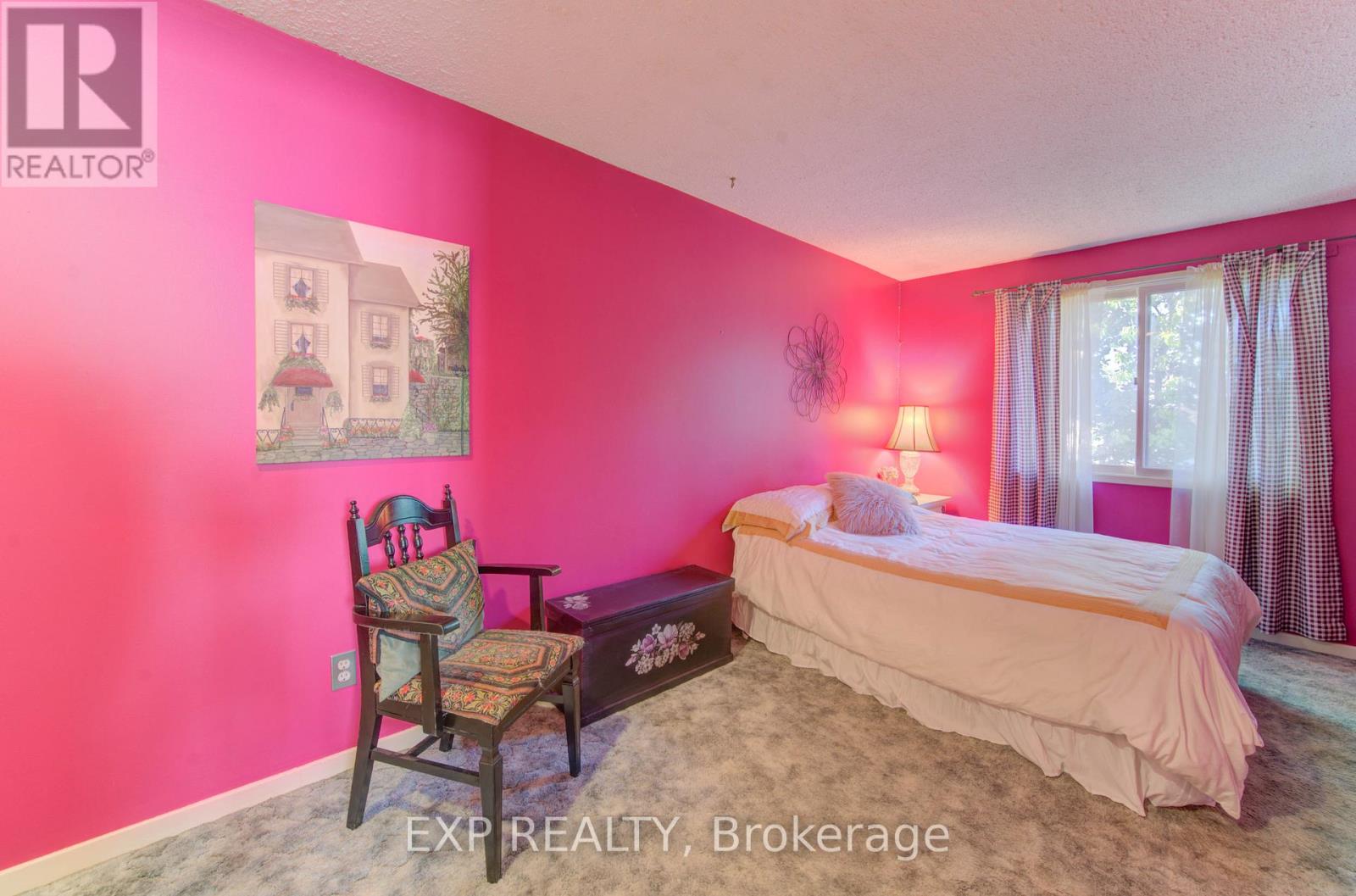 92 Halifax Drive, Kitchener, Ontario  N2B 3K7 - Photo 32 - X12486022