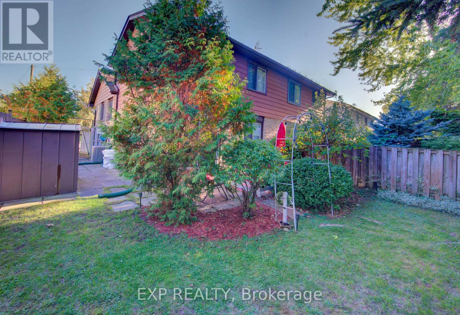 92 Halifax Drive, Kitchener, Ontario  N2B 3K7 - Photo 34 - X12486022