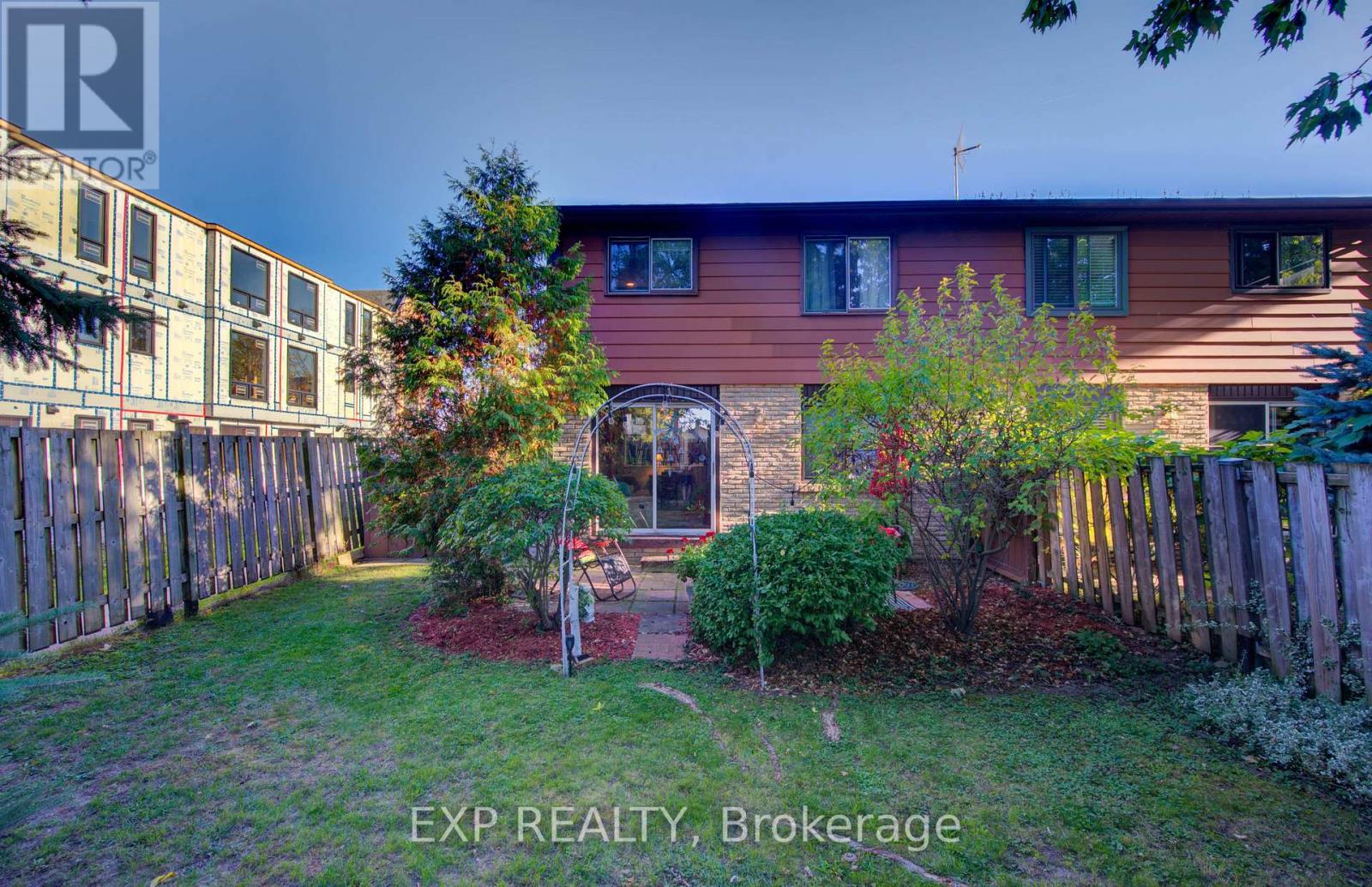 92 Halifax Drive, Kitchener, Ontario  N2B 3K7 - Photo 35 - X12486022