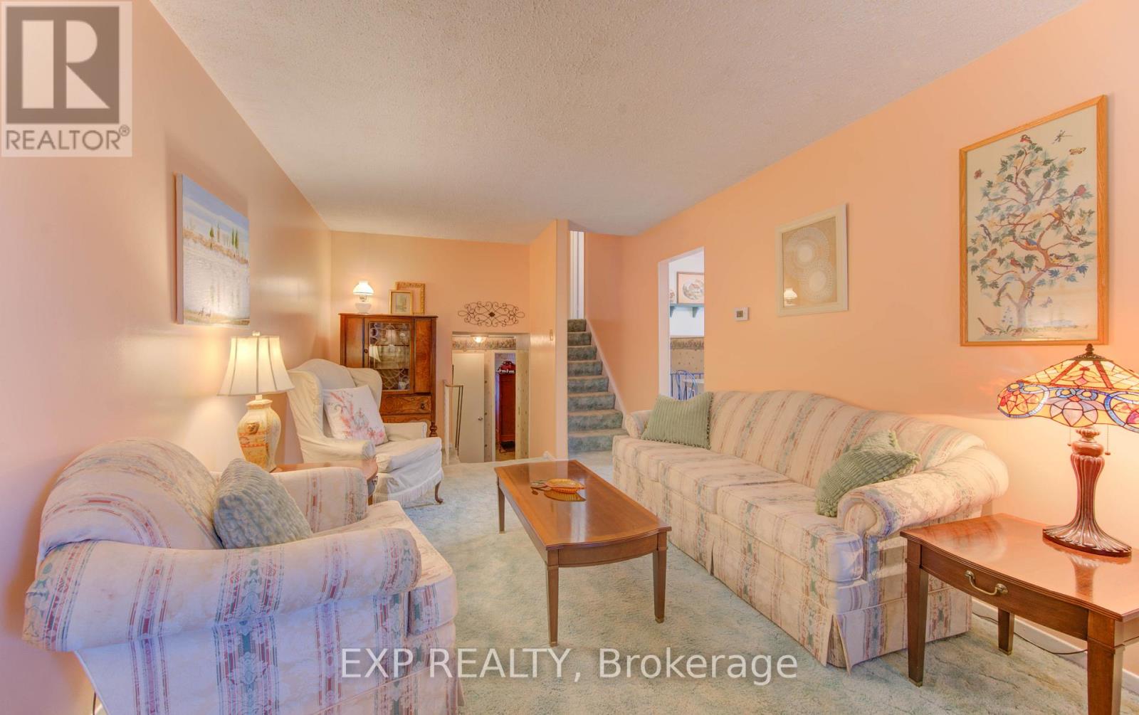 92 Halifax Drive, Kitchener, Ontario  N2B 3K7 - Photo 8 - X12486022