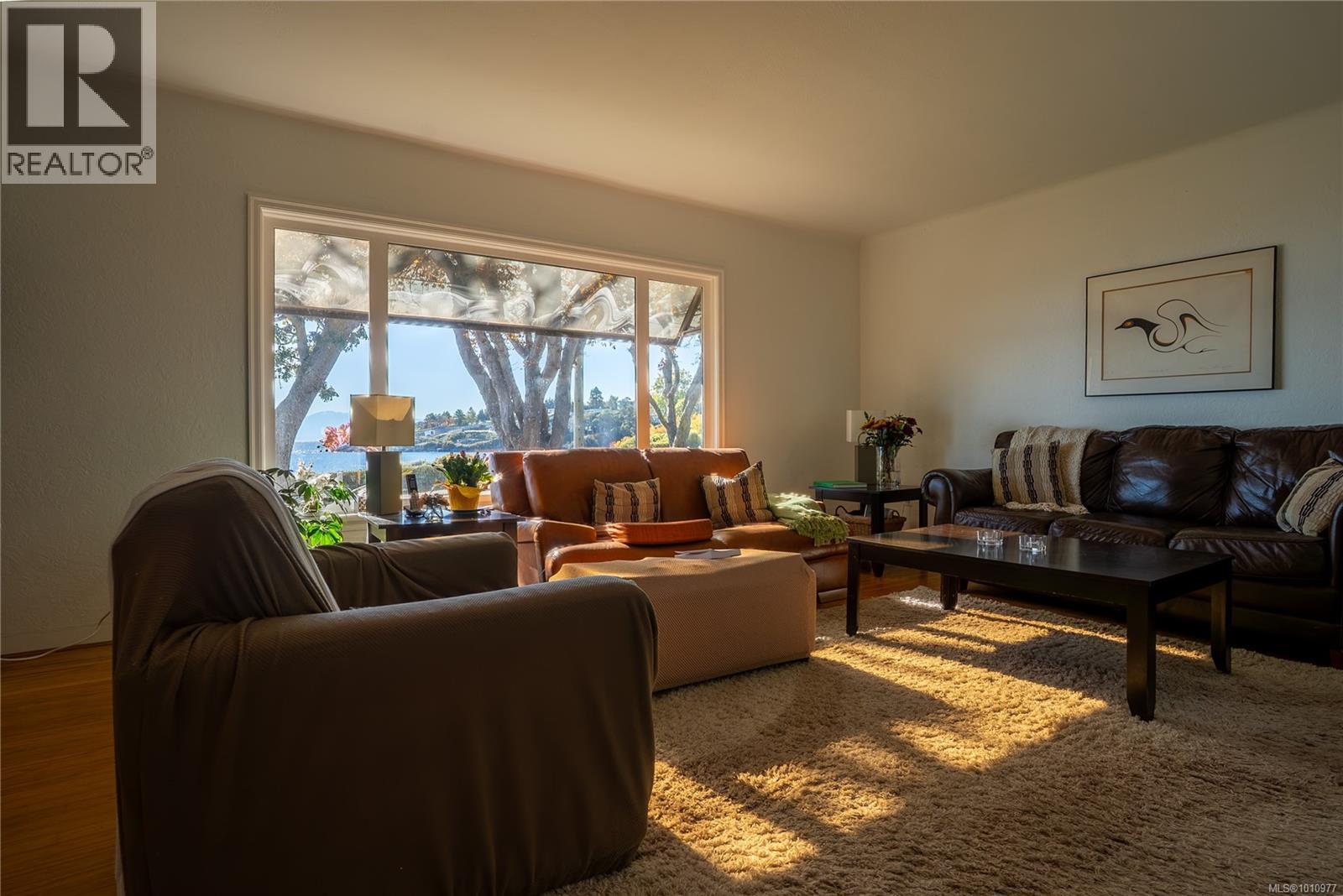 320 Beach Dr, Oak Bay, British Columbia  V8S 2M2 - Photo 15 - 1010977