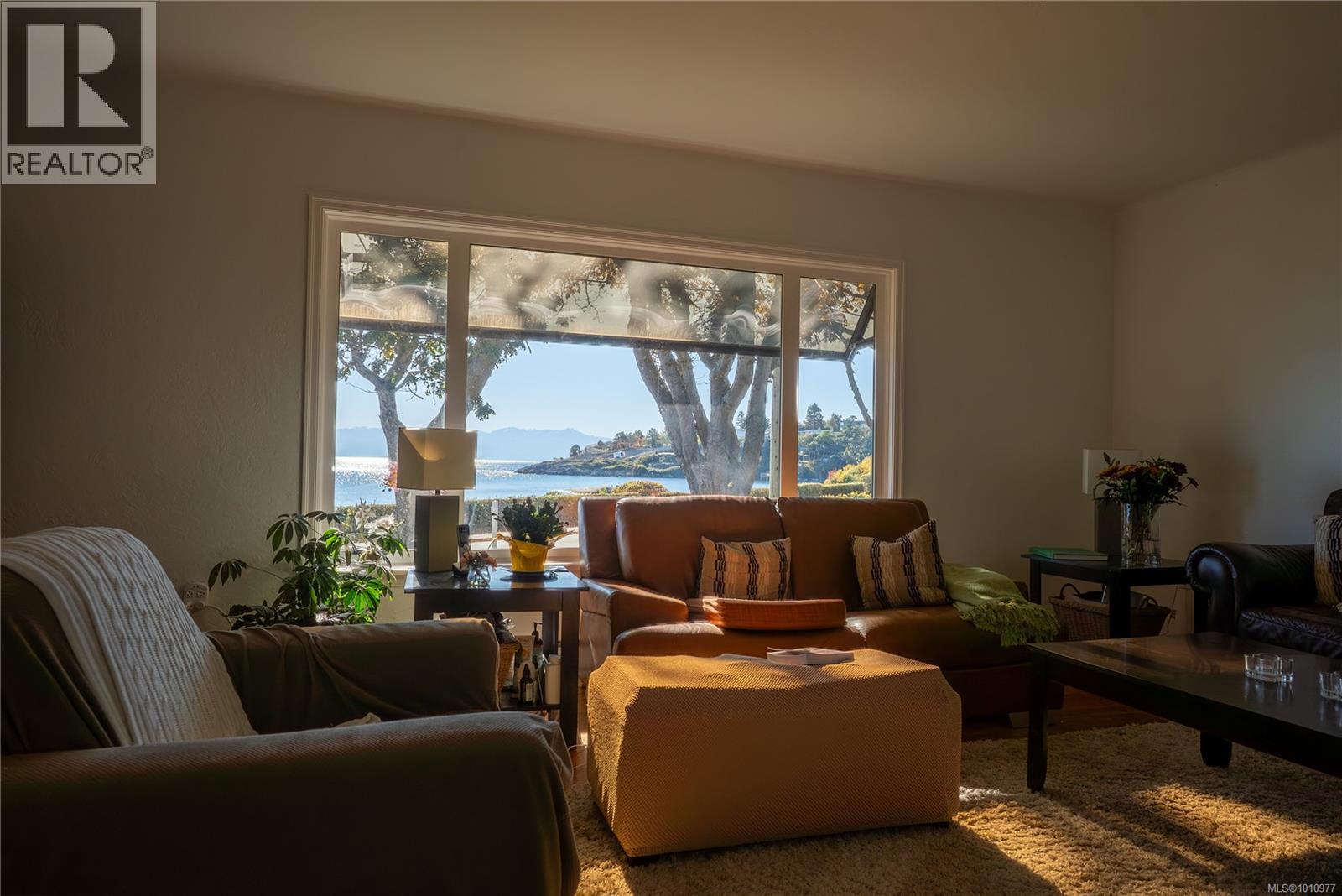 320 Beach Dr, Oak Bay, British Columbia  V8S 2M2 - Photo 14 - 1010977