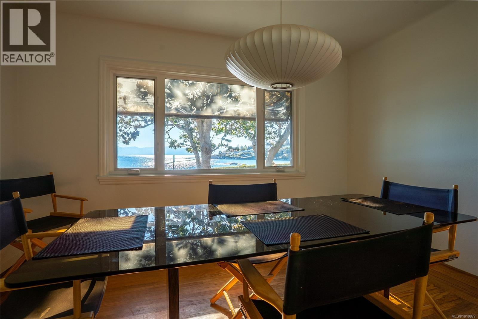 320 Beach Dr, Oak Bay, British Columbia  V8S 2M2 - Photo 17 - 1010977