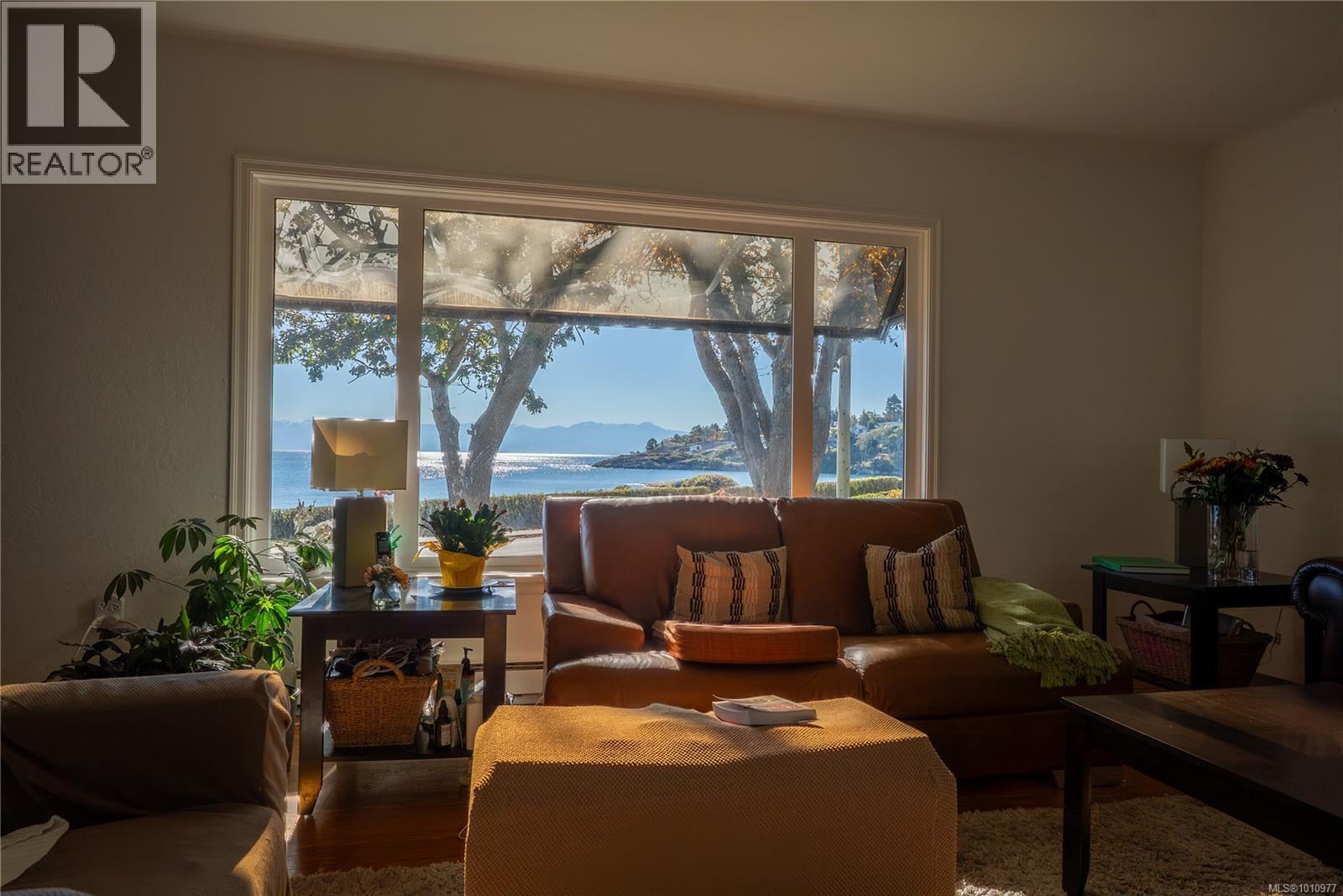 320 Beach Dr, Oak Bay, British Columbia  V8S 2M2 - Photo 13 - 1010977