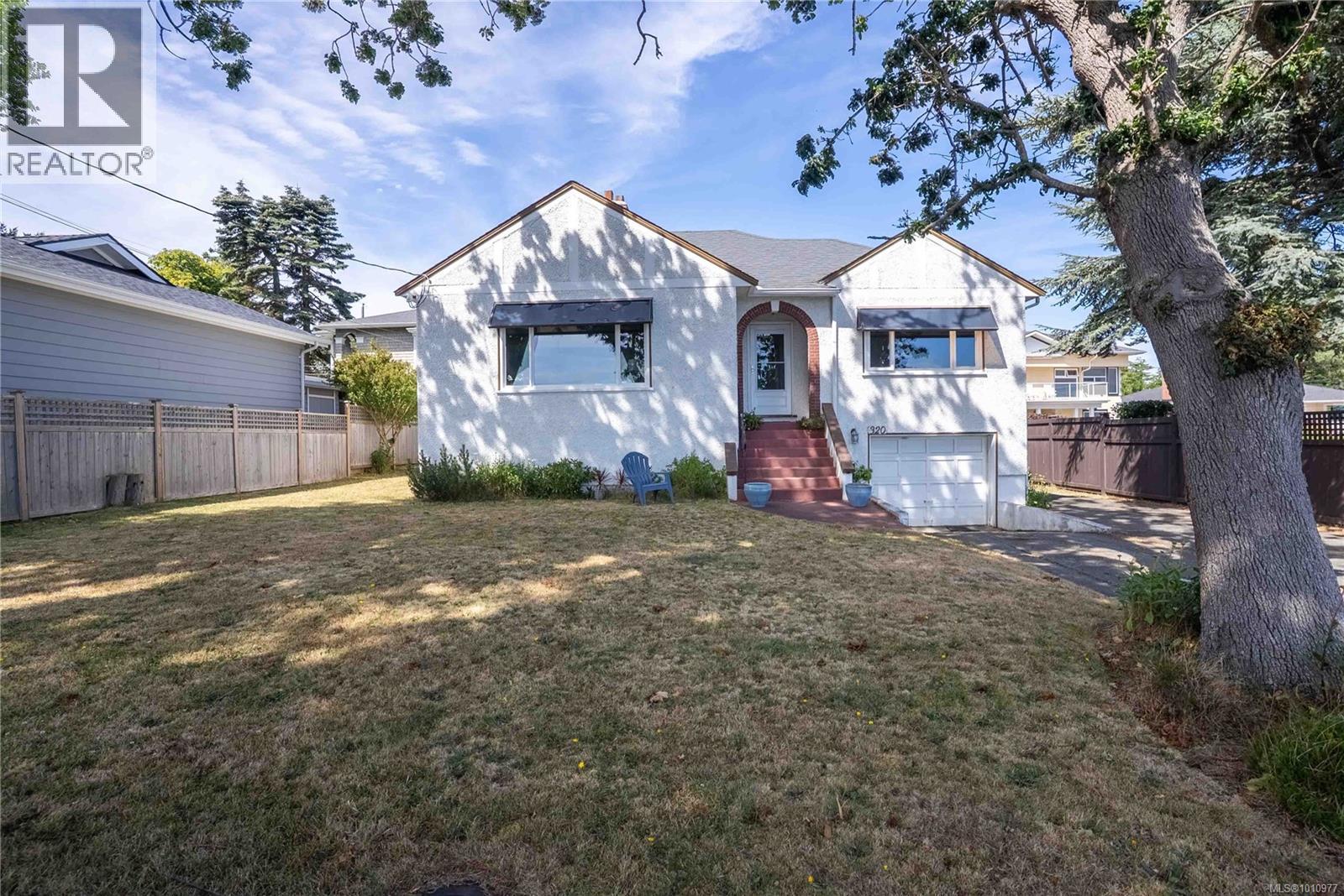 320 Beach Dr, Oak Bay, British Columbia  V8S 2M2 - Photo 37 - 1010977