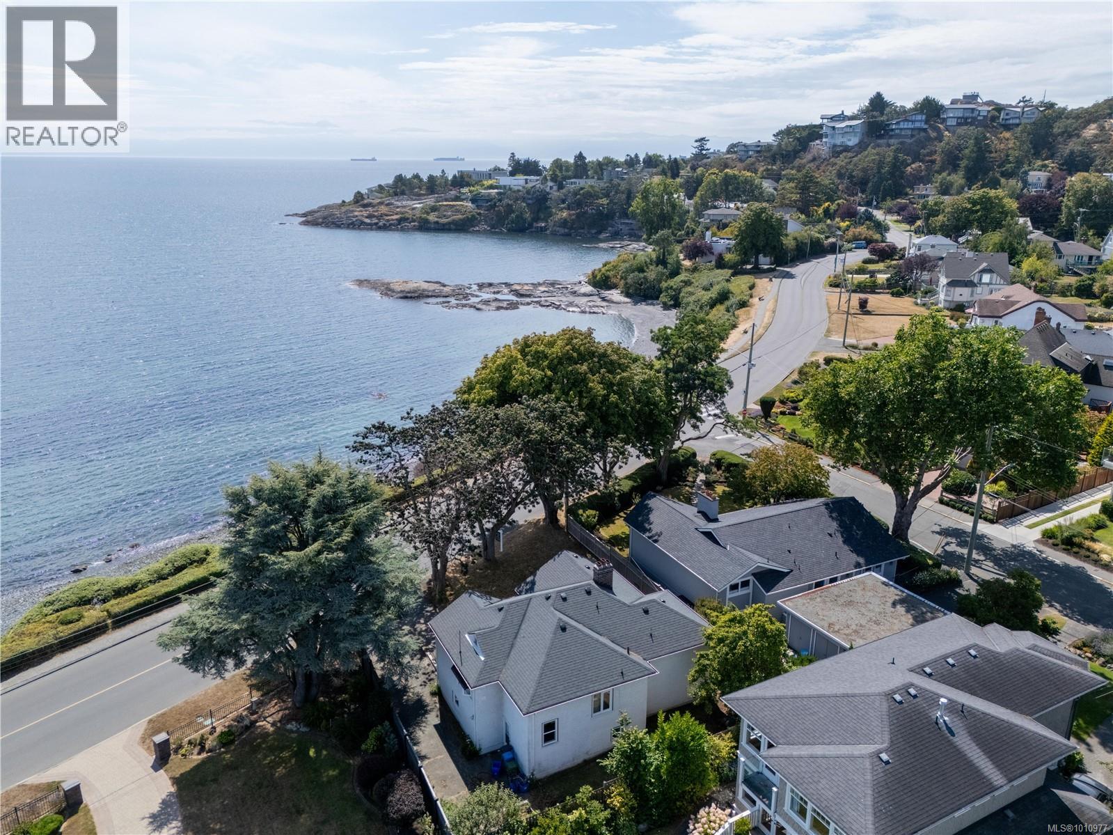 320 Beach Dr, Oak Bay, British Columbia  V8S 2M2 - Photo 6 - 1010977