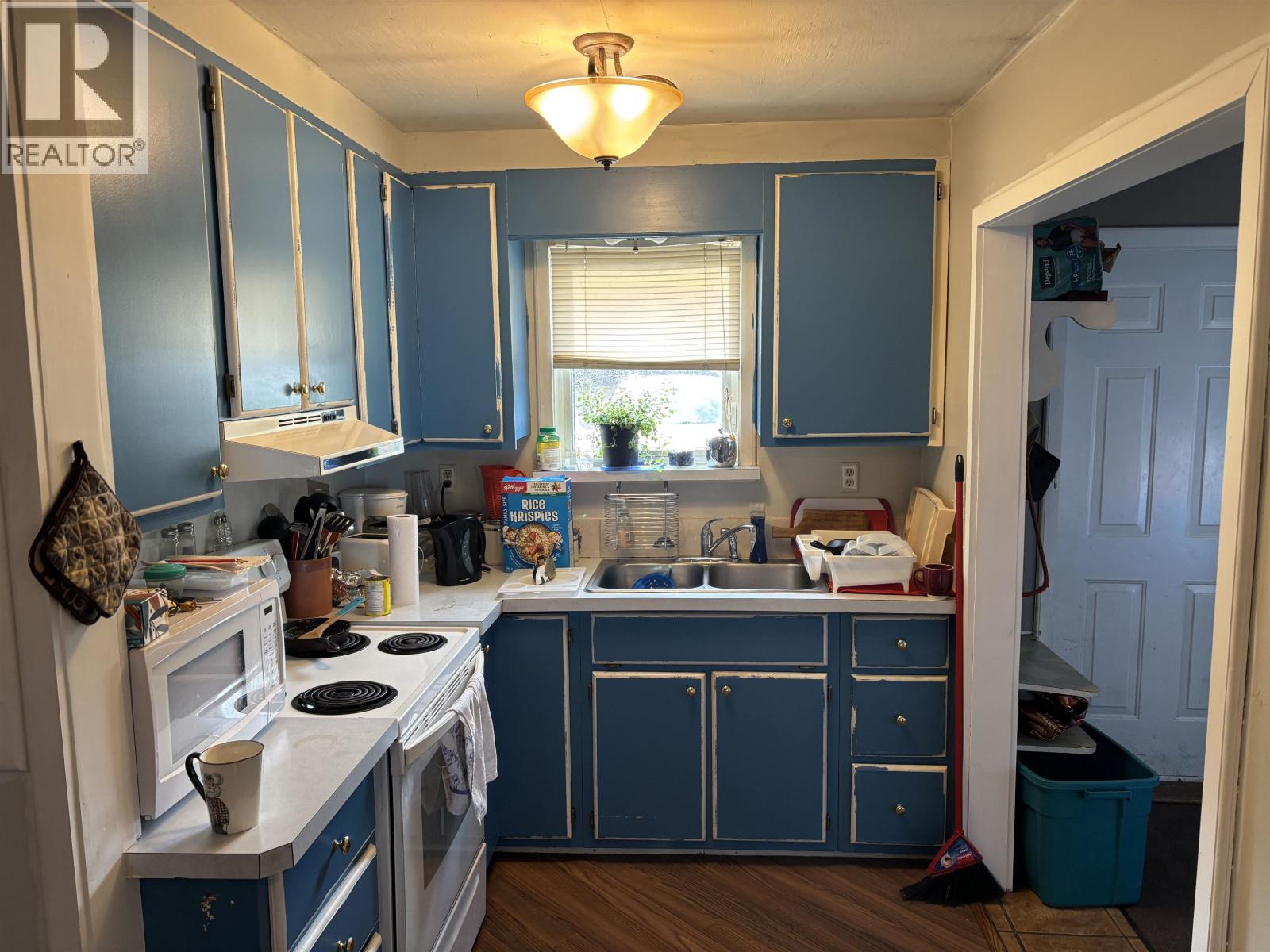 7054 York Drive, Vanderhoof, British Columbia  V0J 3A2 - Photo 6 - R3062319