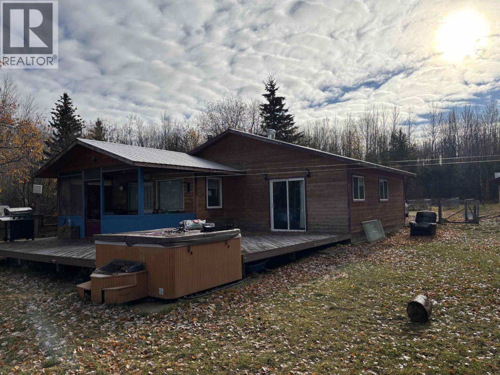 7054 YORK DRIVE, Vanderhoof, British Columbia