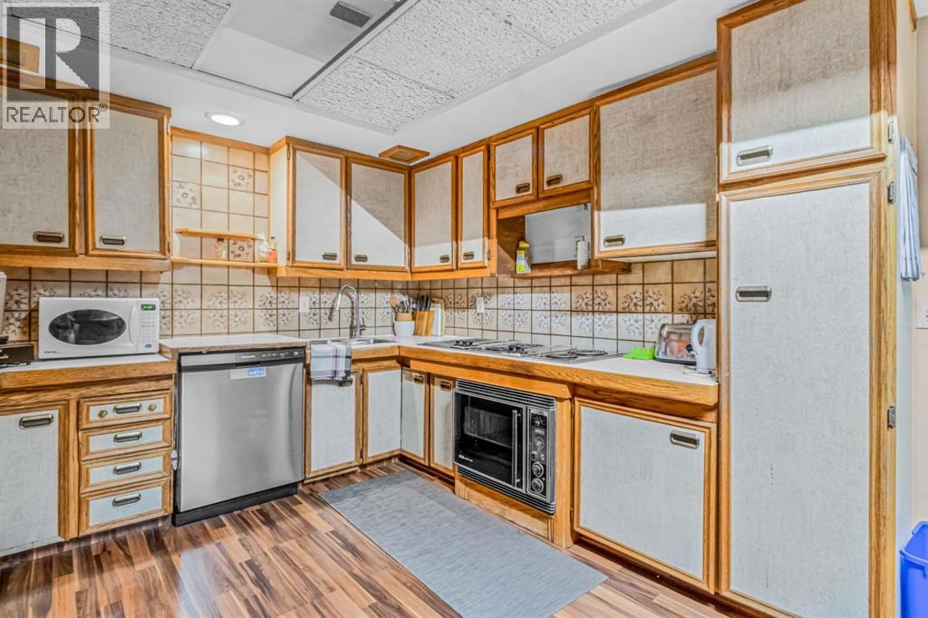 8430 Silver Springs Road Nw, Calgary, Alberta  T3B 4J6 - Photo 17 - A2260990