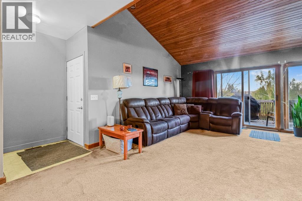 8430 Silver Springs Road Nw, Calgary, Alberta  T3B 4J6 - Photo 5 - A2260990