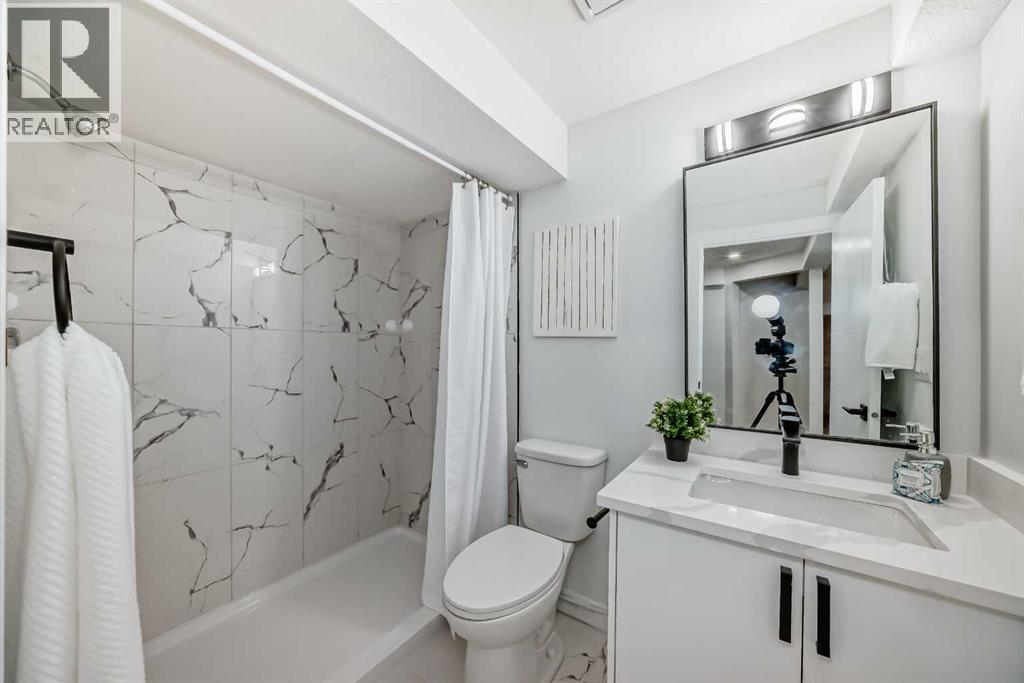 404, 544 Blackthorn Road Ne, Calgary, Alberta  T2K 5J5 - Photo 35 - A2264744