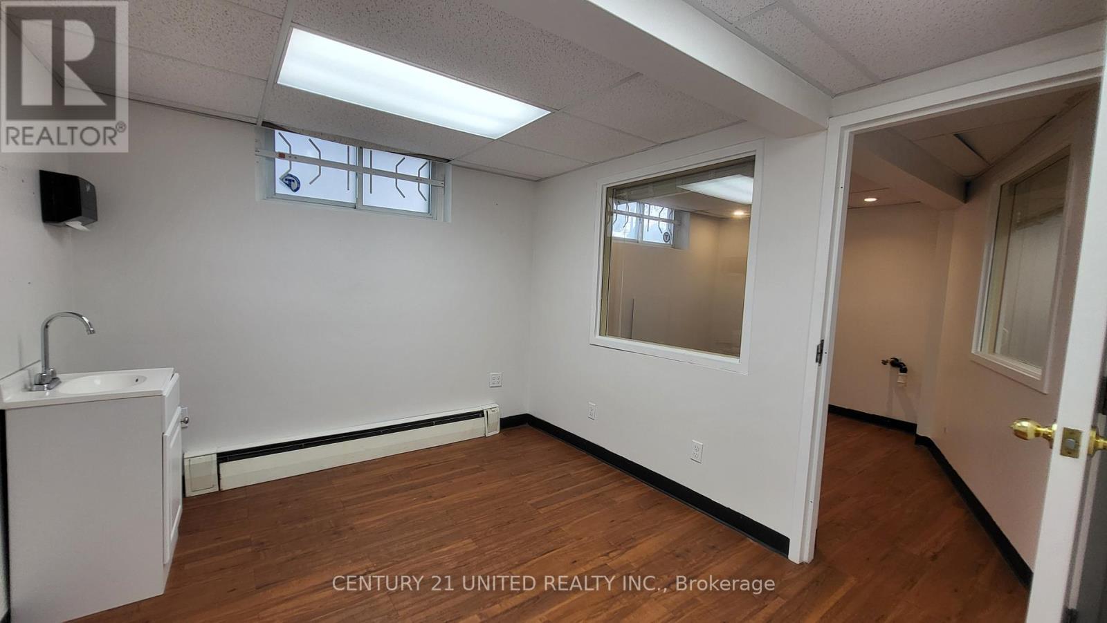 80 Hunter Street E, Peterborough, Ontario K9H 1G5 - Photo 13 - X12486149