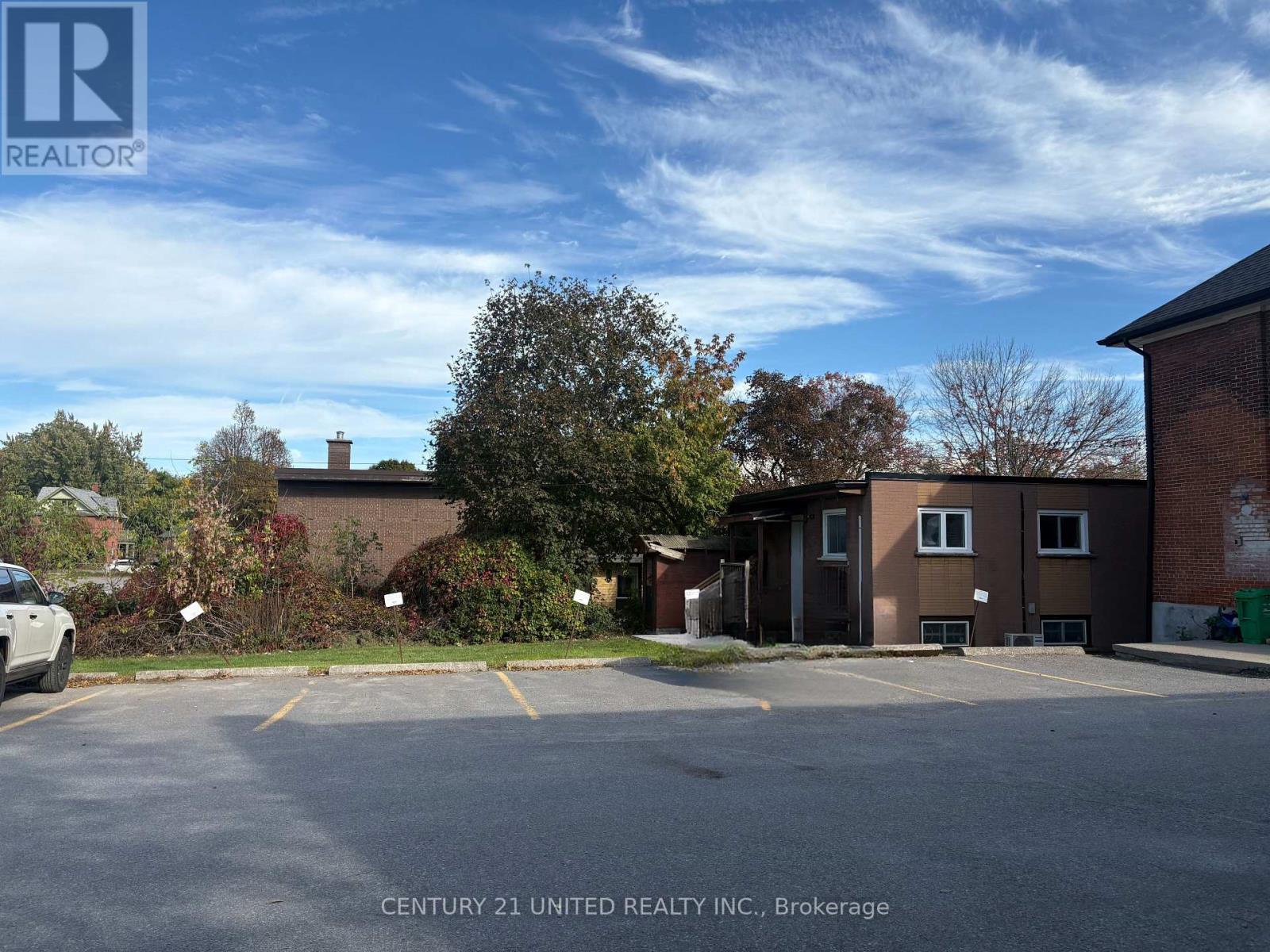 80 Hunter Street E, Peterborough, Ontario K9H 1G5 - Photo 23 - X12486149