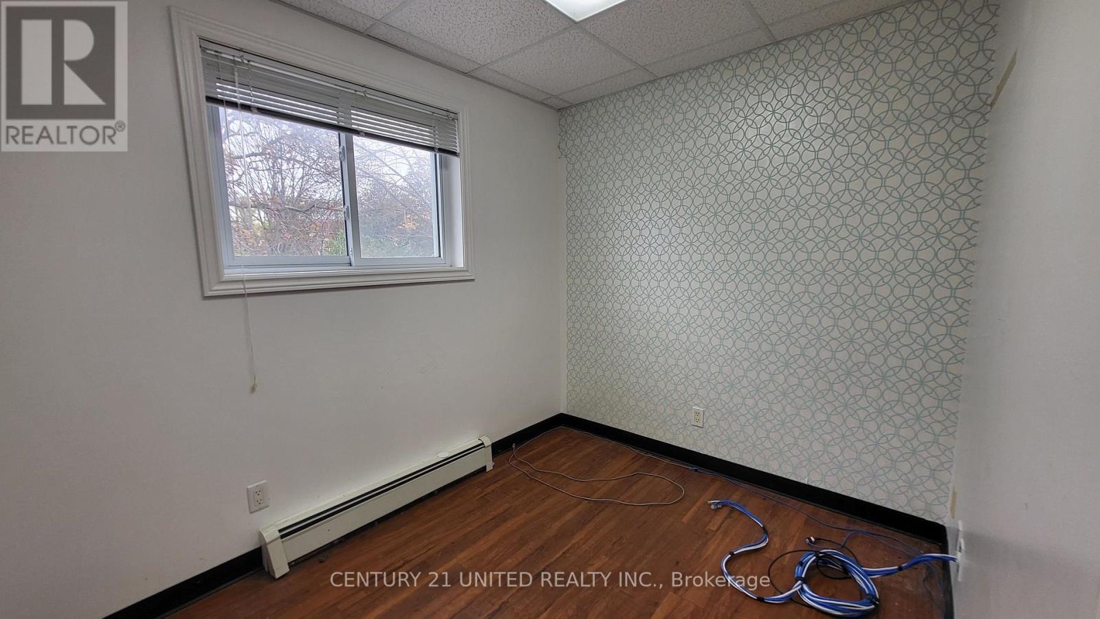 80 Hunter Street E, Peterborough, Ontario K9H 1G5 - Photo 8 - X12486149