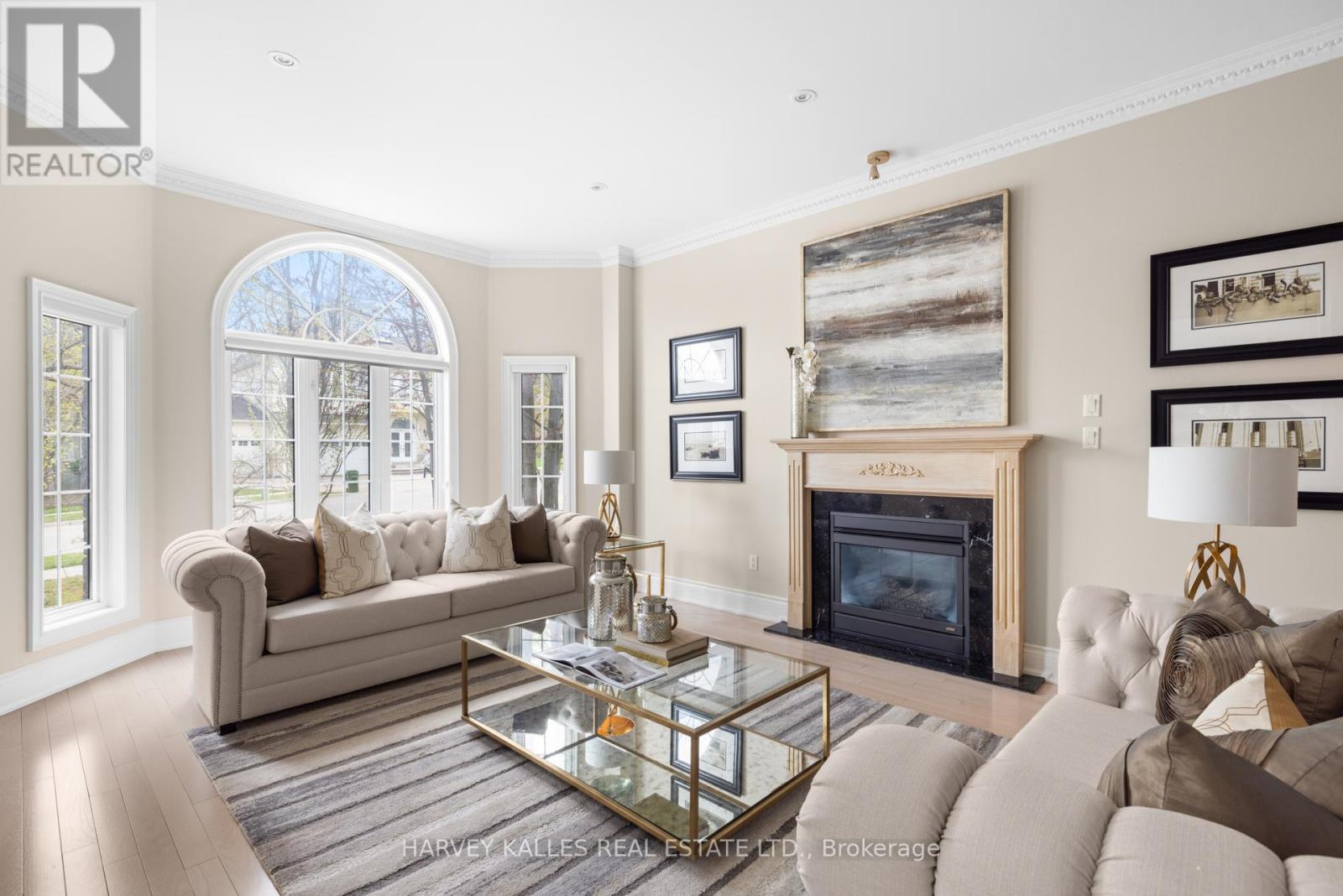 60 Bowan Court, Toronto, Ontario  M2K 3A7 - Photo 3 - C12421107