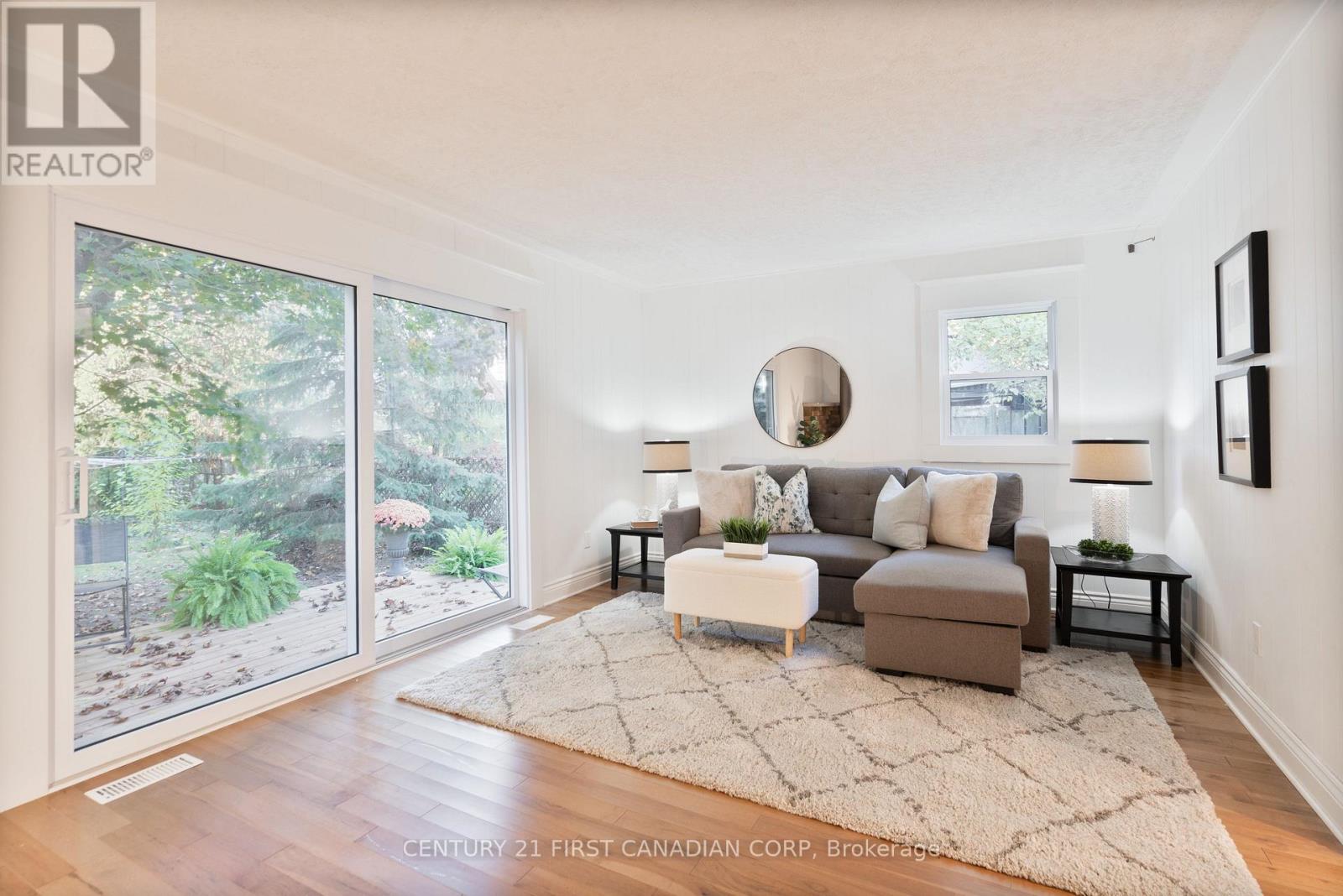 46 Victor Street, London South, Ontario  N6C 1B7 - Photo 12 - X12486134