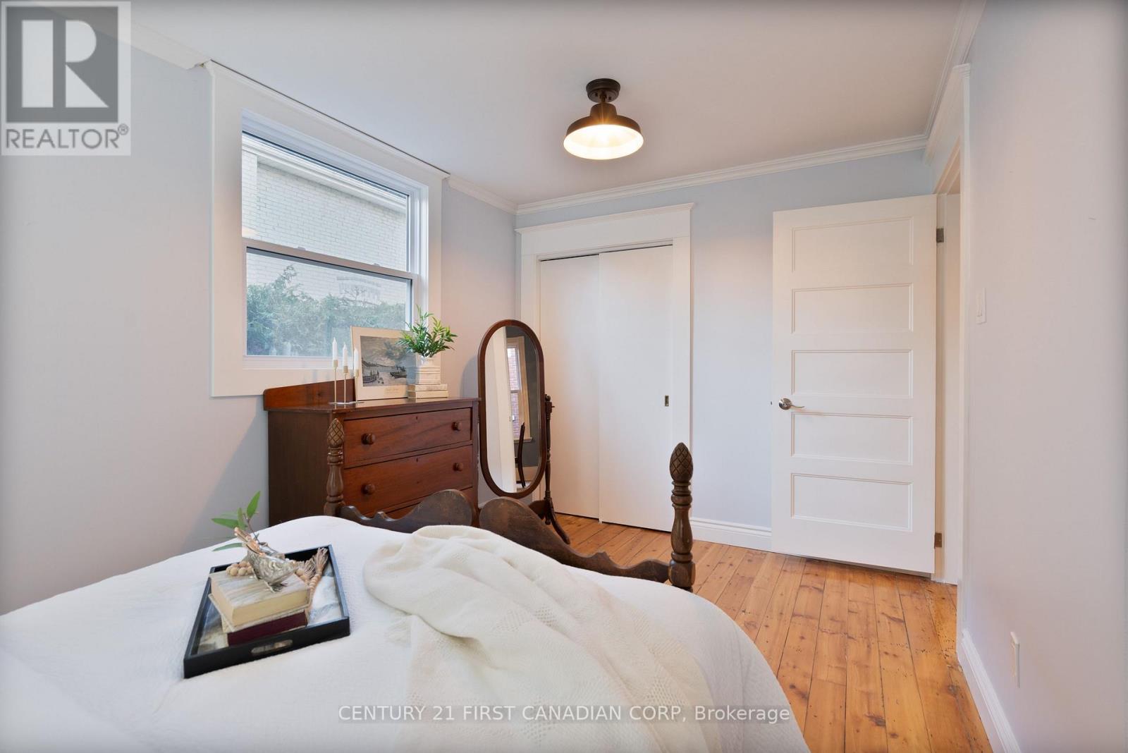 46 Victor Street, London South, Ontario  N6C 1B7 - Photo 14 - X12486134