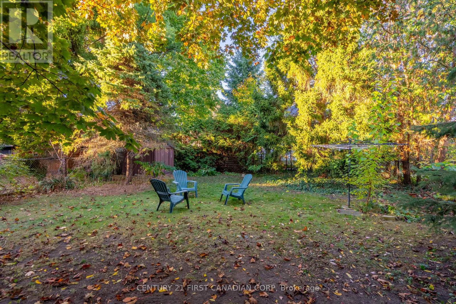 46 Victor Street, London South, Ontario  N6C 1B7 - Photo 21 - X12486134