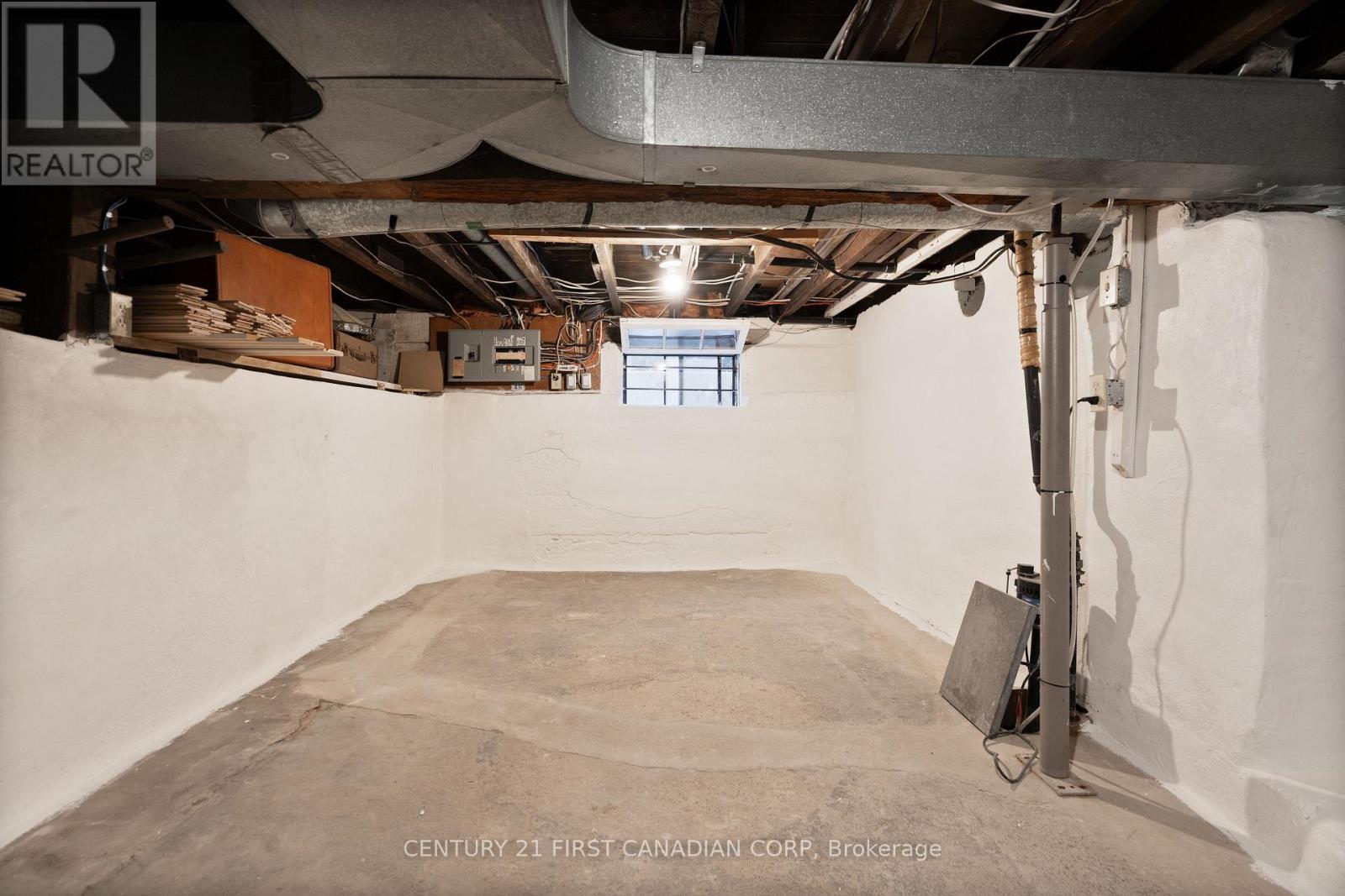 46 Victor Street, London South, Ontario  N6C 1B7 - Photo 25 - X12486134