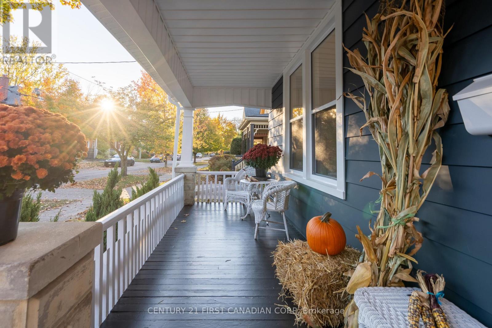 46 Victor Street, London South, Ontario  N6C 1B7 - Photo 3 - X12486134